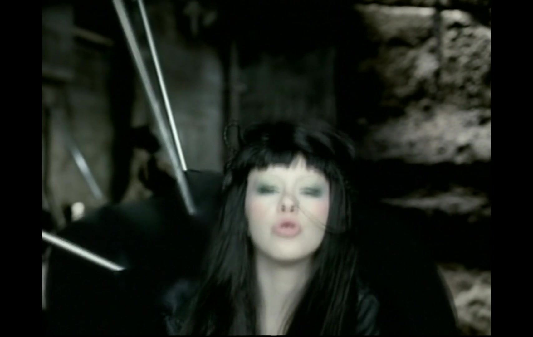 Christina_Aguilera_-_Fighter_5BVEVO_HD_1080p5D_098.jpg