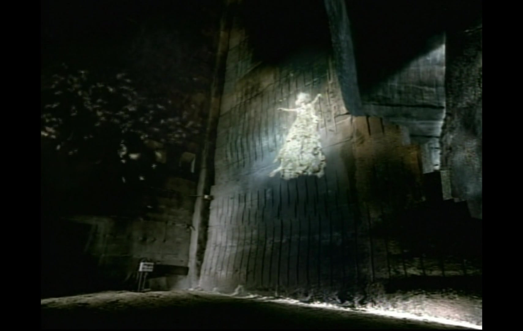 Christina_Aguilera_-_Fighter_5BVEVO_HD_1080p5D_144.jpg Christina_Aguilera_-_Fighter_5BVEVO_HD_1080p5D_144.jpg