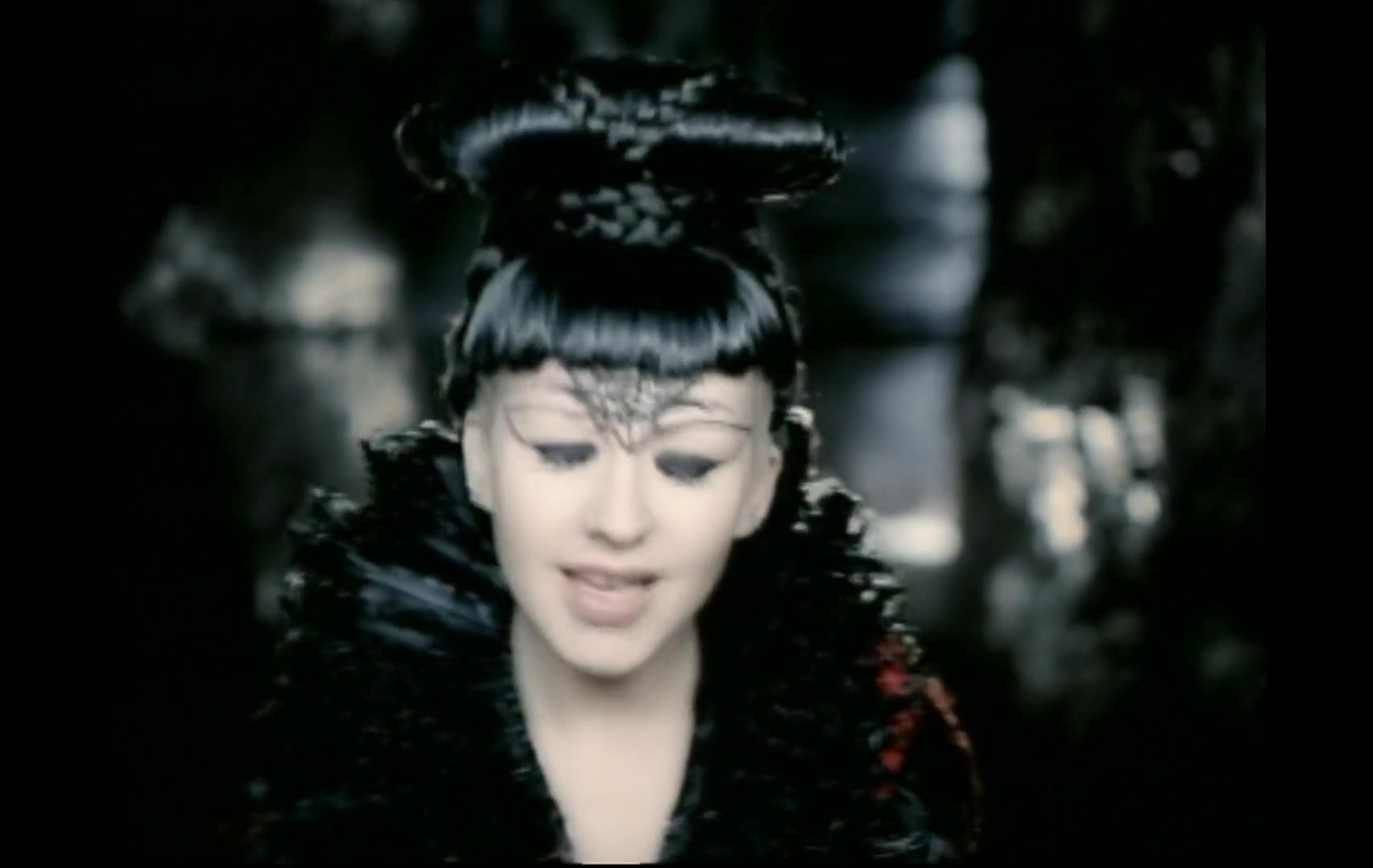 Christina_Aguilera_-_Fighter_5BVEVO_HD_1080p5D_162.jpg