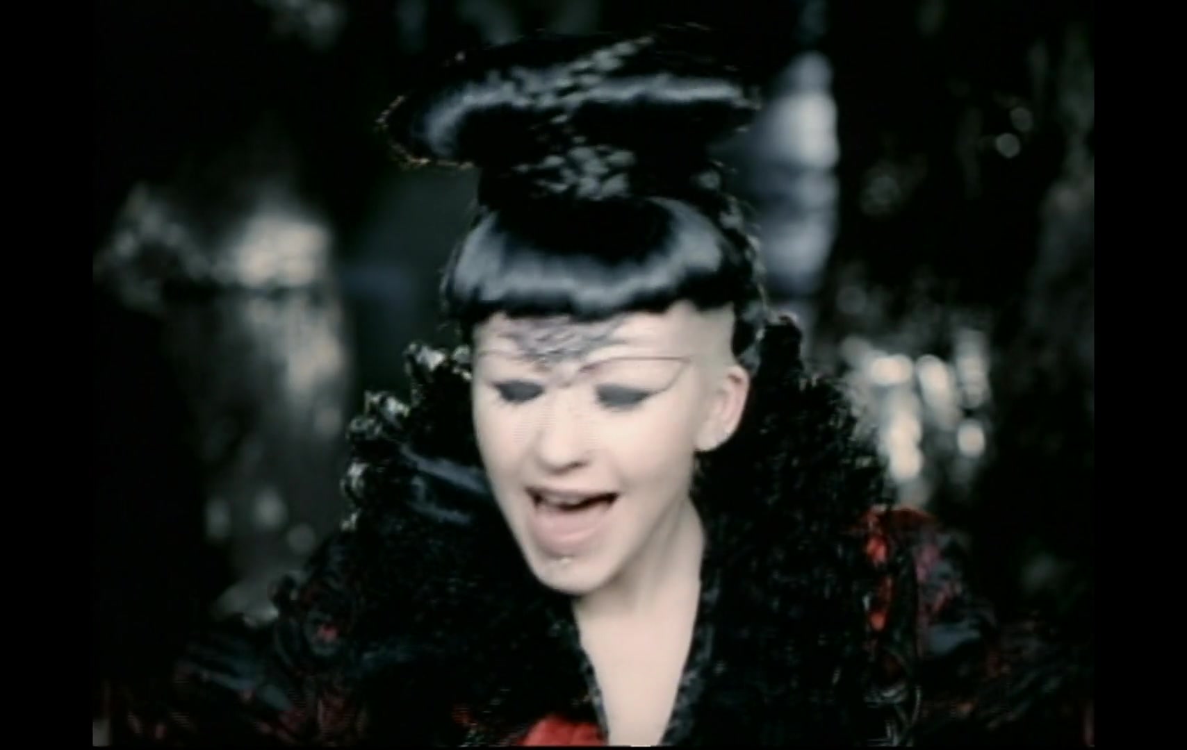 Christina_Aguilera_-_Fighter_5BVEVO_HD_1080p5D_166.jpg