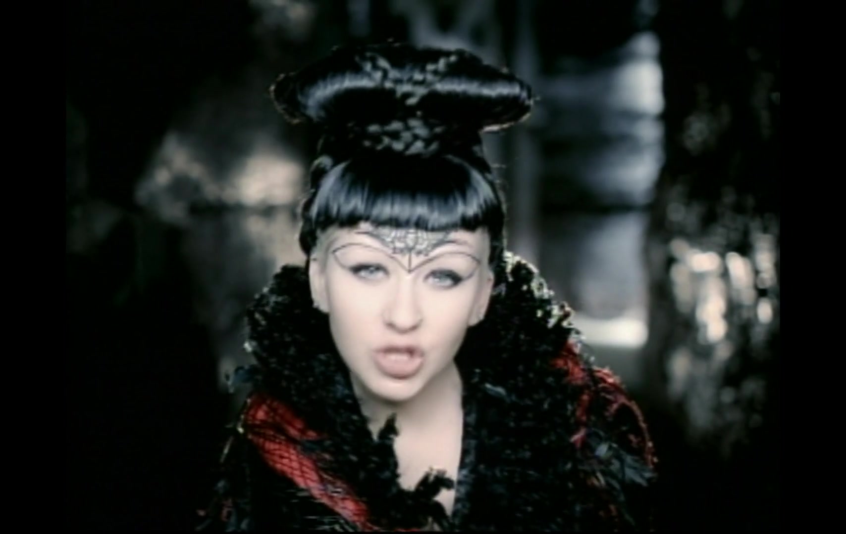 Christina_Aguilera_-_Fighter_5BVEVO_HD_1080p5D_189.jpg