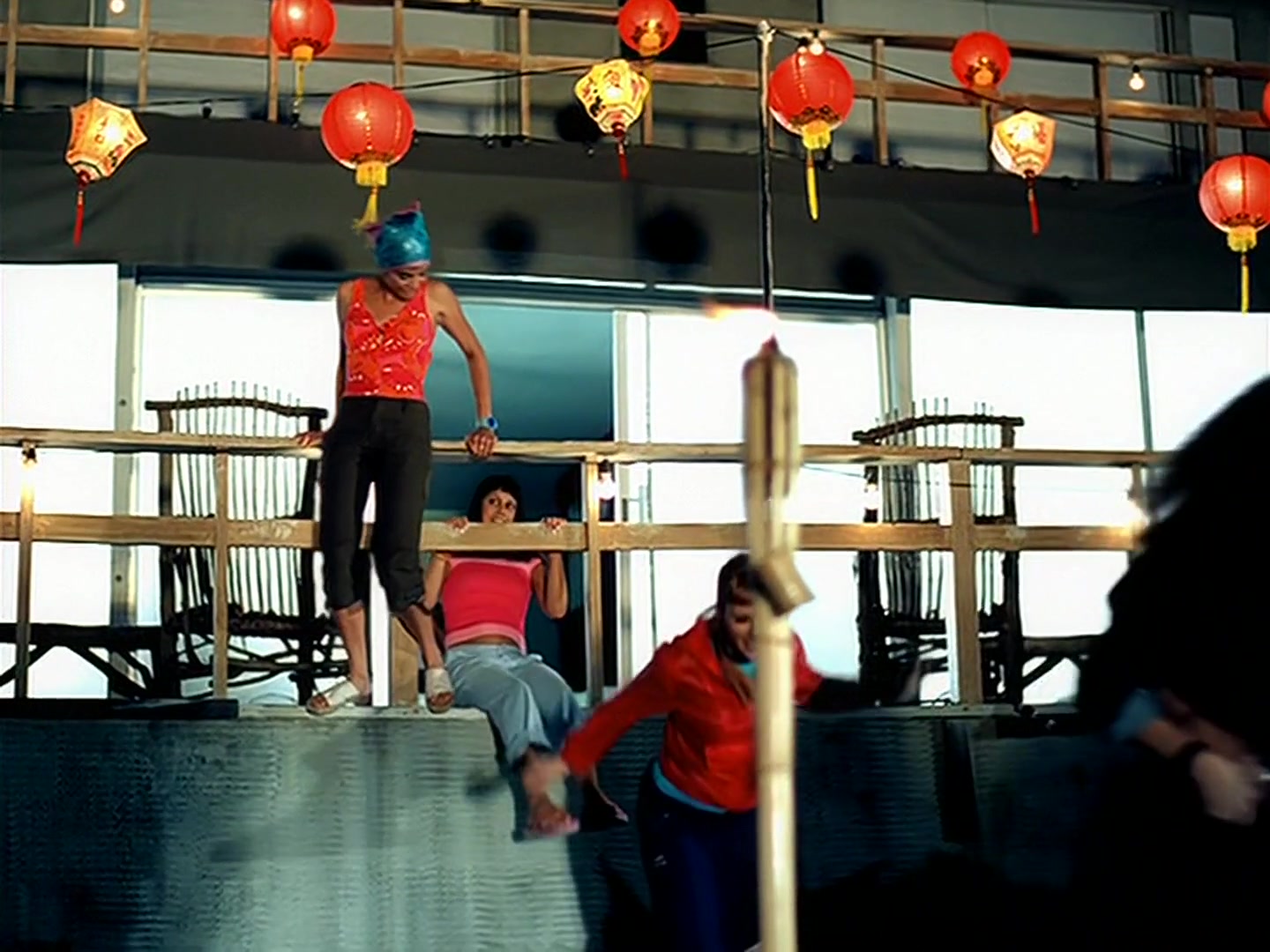 Christina_Aguilera_-_Genie_In_a_Bottle_HD_100.jpg Christina_Aguilera_-_Genie_In_a_Bottle_HD_100.jpg