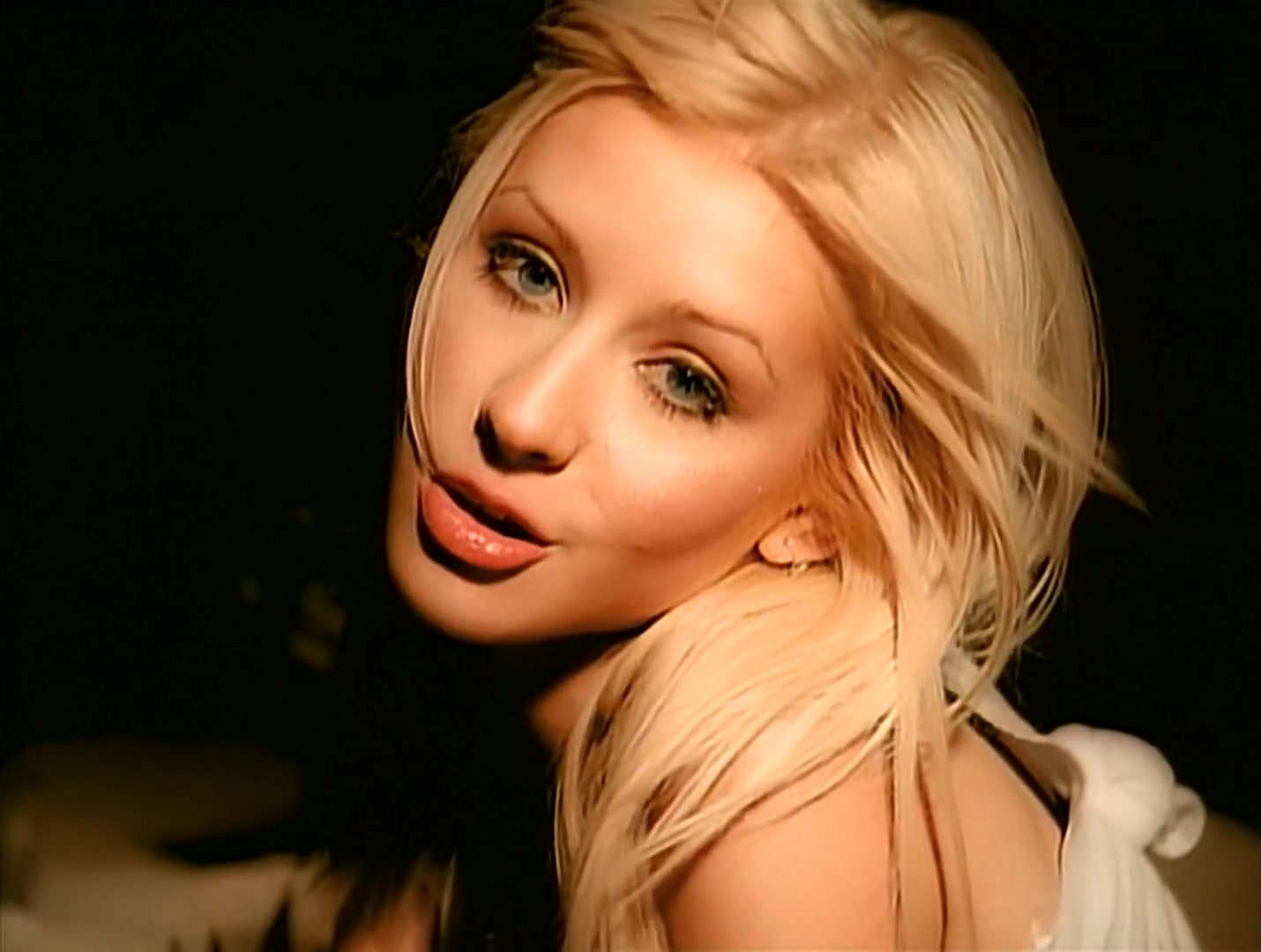 Christina_Aguilera_-_Genio_Atrapado_HD_074.jpg Christina_Aguilera_-_Genio_Atrapado_HD_074.jpg