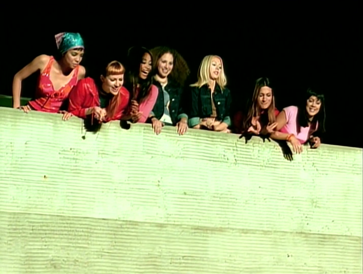 Christina_Aguilera_-_Genio_Atrapado_HD_139.jpg Christina_Aguilera_-_Genio_Atrapado_HD_139.jpg