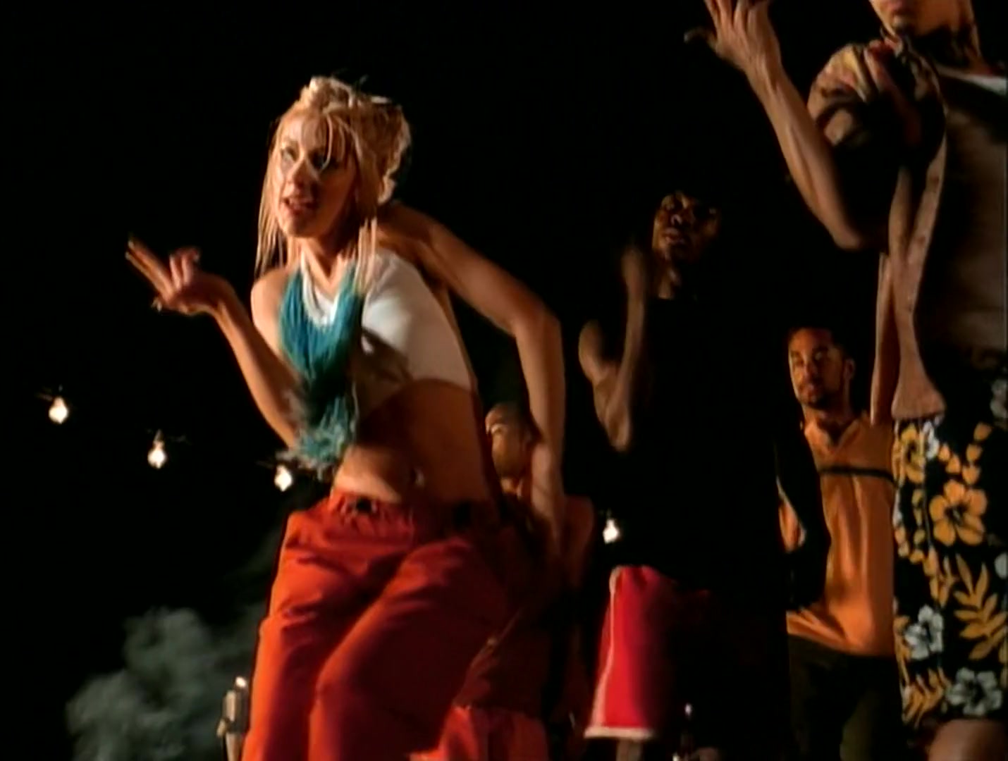 Christina_Aguilera_-_Genio_Atrapado_HD_153.jpg Christina_Aguilera_-_Genio_Atrapado_HD_153.jpg