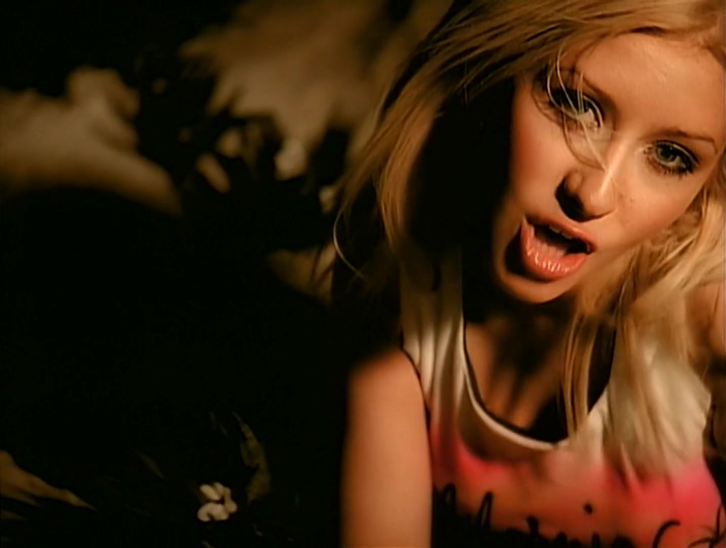 Christina_Aguilera_-_Genio_Atrapado_HD_180.jpg Christina_Aguilera_-_Genio_Atrapado_HD_180.jpg