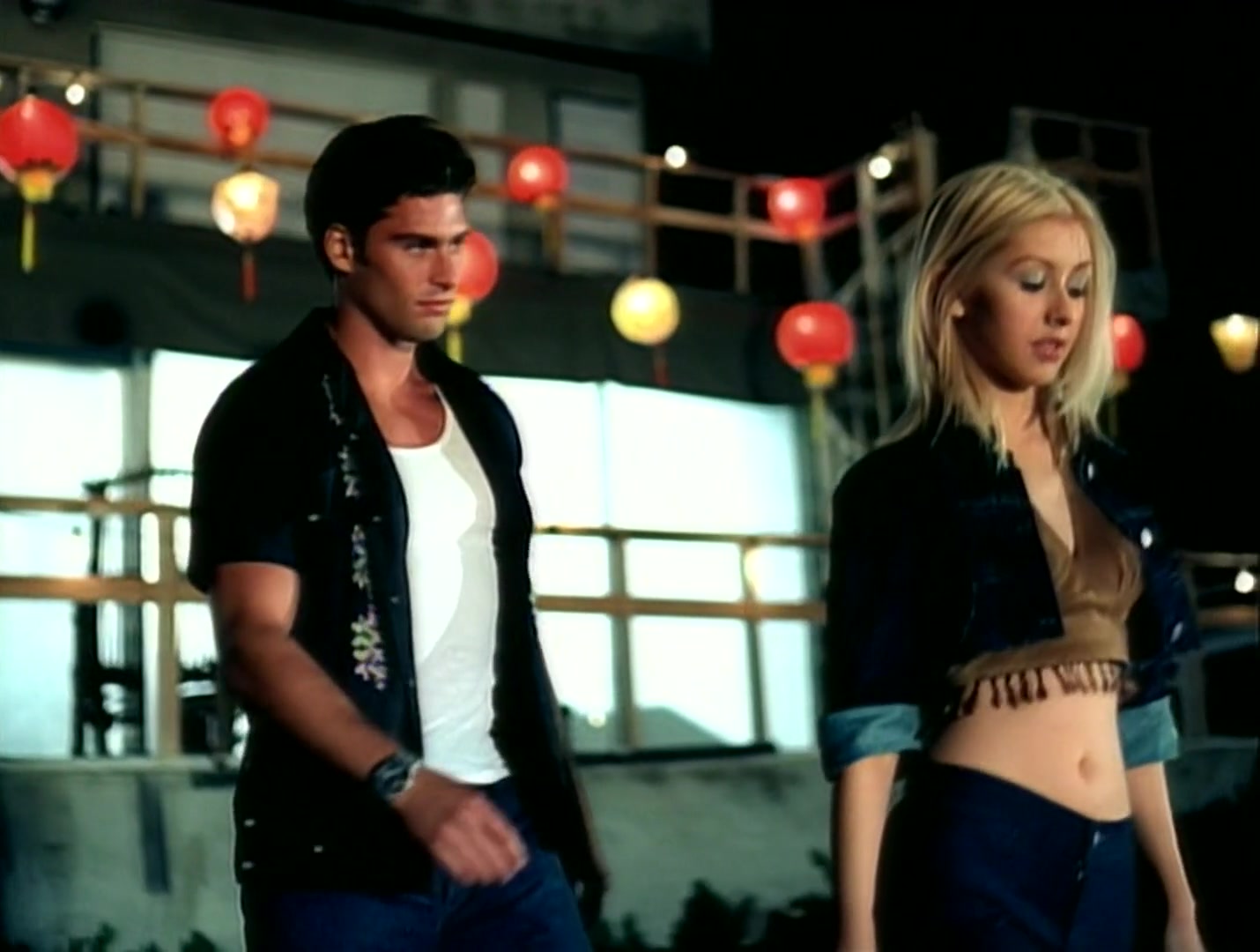 Christina_Aguilera_-_Genio_Atrapado_HD_188.jpg Christina_Aguilera_-_Genio_Atrapado_HD_188.jpg