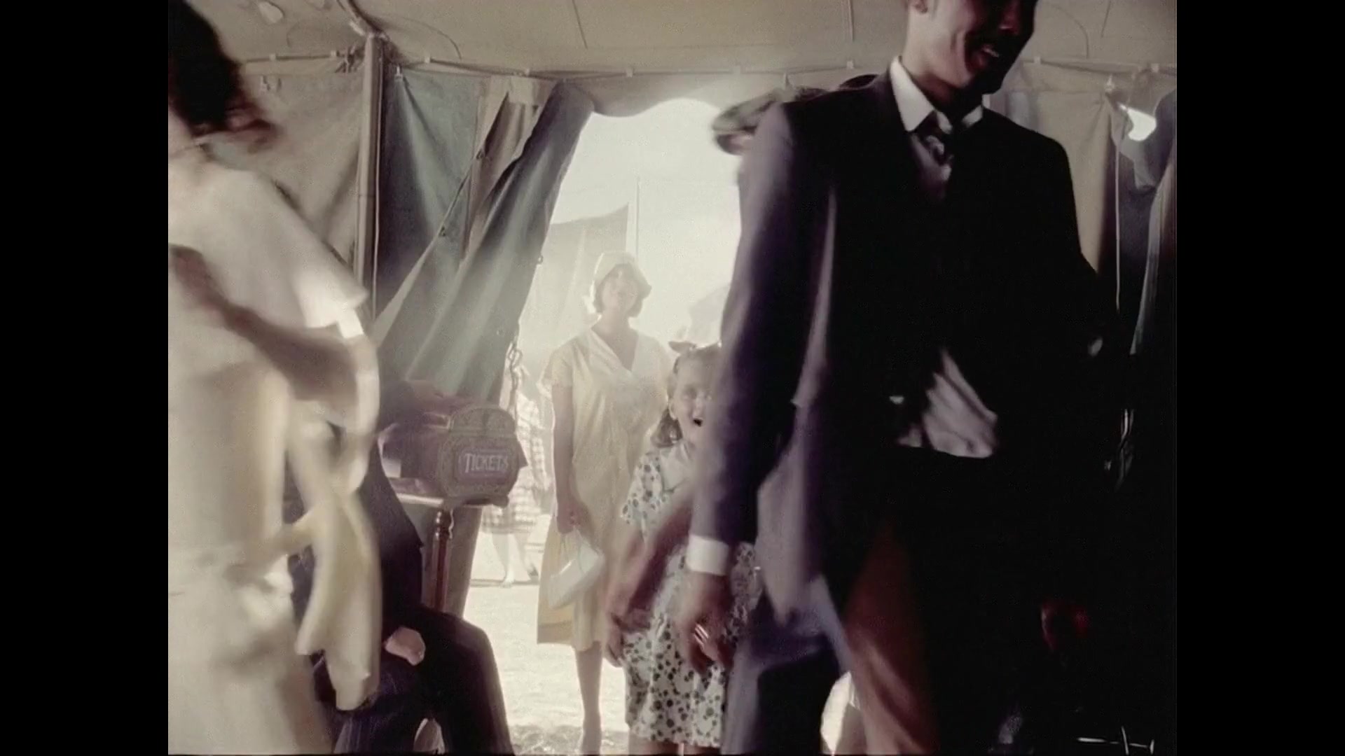 Christina_Aguilera_-_Hurt_HD_028.jpg Christina_Aguilera_-_Hurt_HD_028.jpg