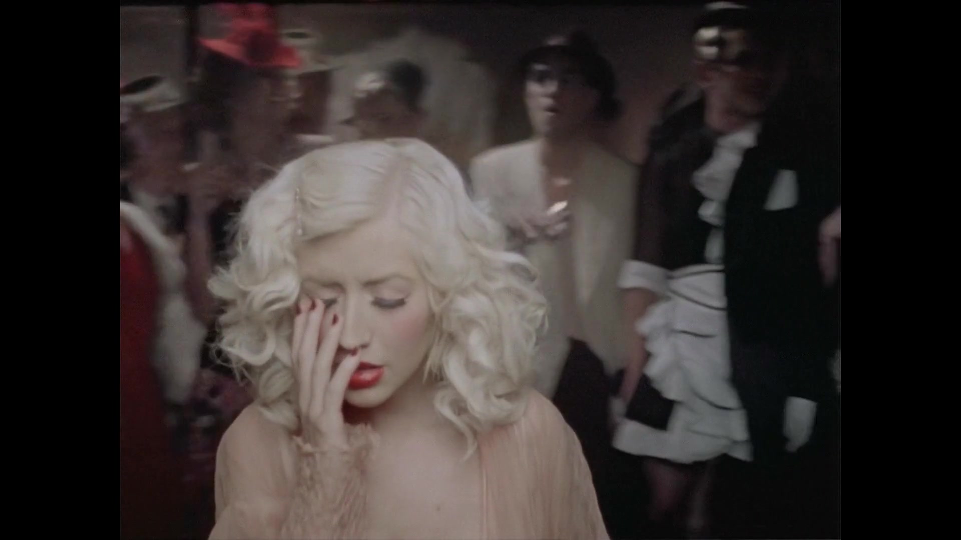 Christina_Aguilera_-_Hurt_HD_087.jpg Christina_Aguilera_-_Hurt_HD_087.jpg