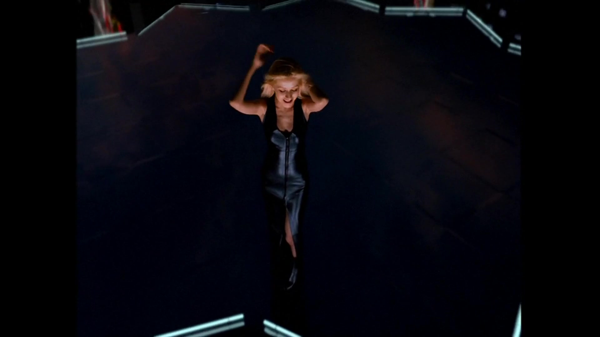 Christina_Aguilera_-_I_Turn_To_You_HD_145.jpg Christina_Aguilera_-_I_Turn_To_You_HD_145.jpg