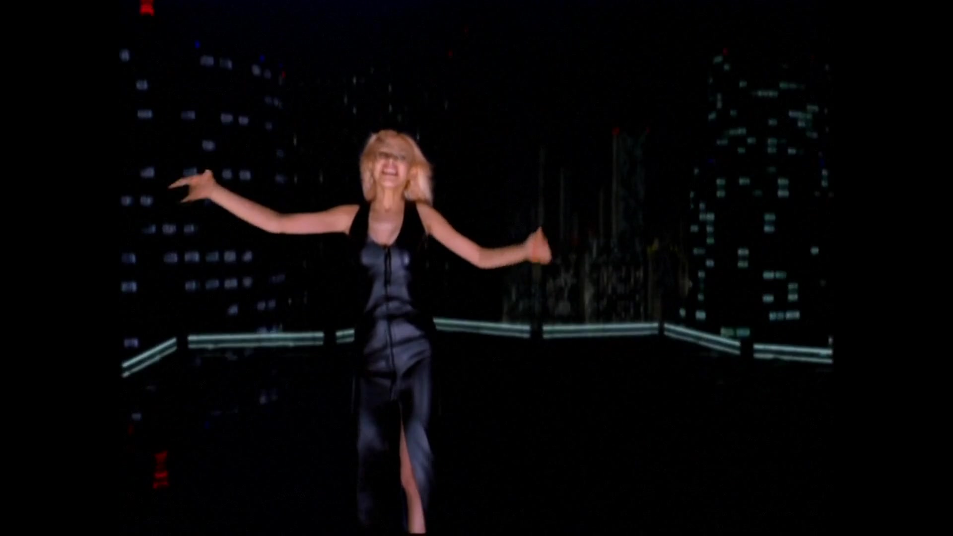 Christina_Aguilera_-_I_Turn_To_You_HD_175.jpg Christina_Aguilera_-_I_Turn_To_You_HD_175.jpg