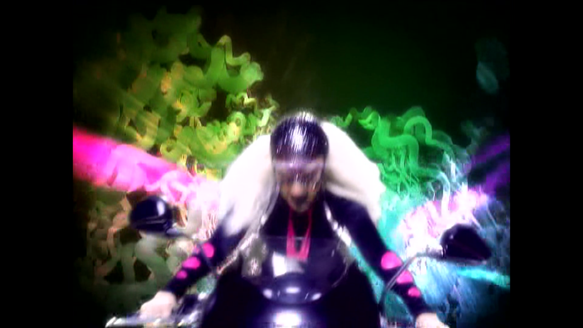 Christina_Aguilera_-_Keeps_Getting_Better_115.jpg Christina_Aguilera_-_Keeps_Getting_Better_115.jpg