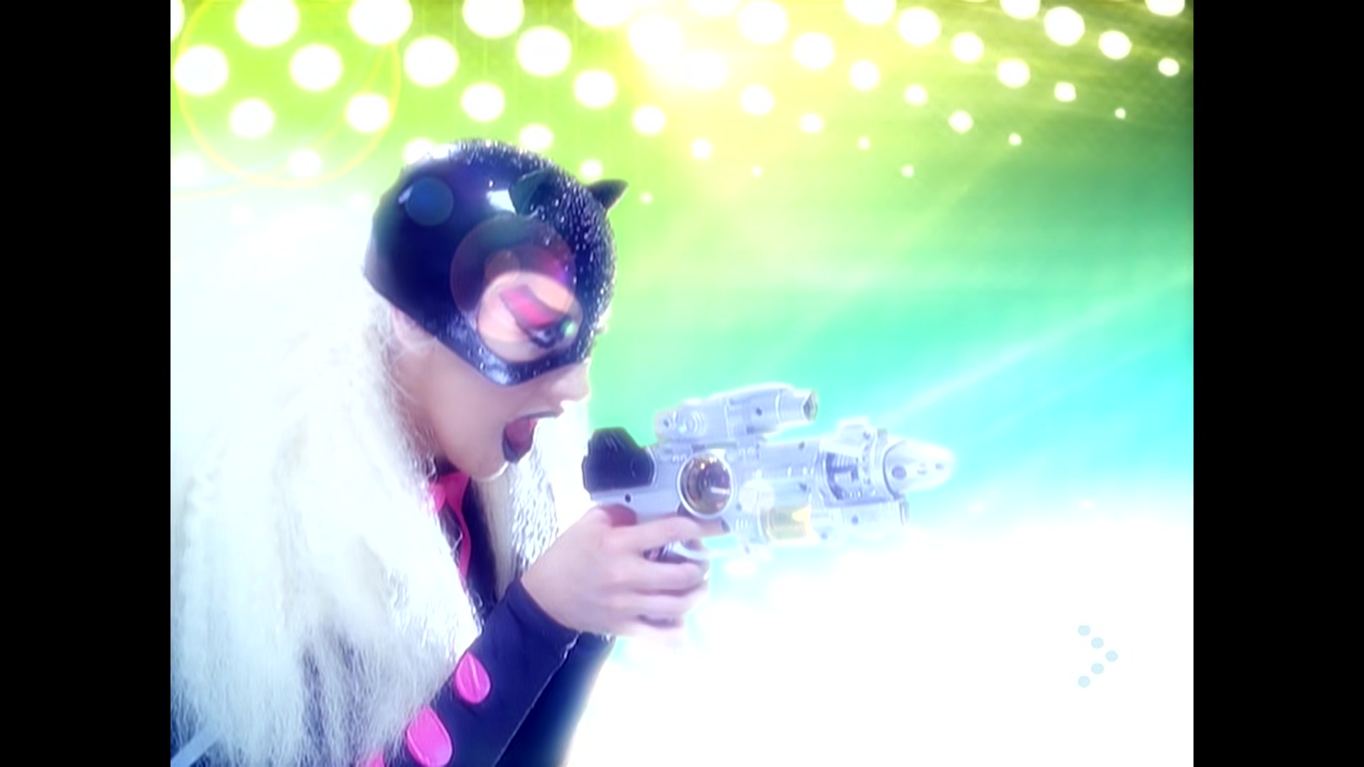 Christina_Aguilera_-_Keeps_Getting_Better_120.jpg Christina_Aguilera_-_Keeps_Getting_Better_120.jpg