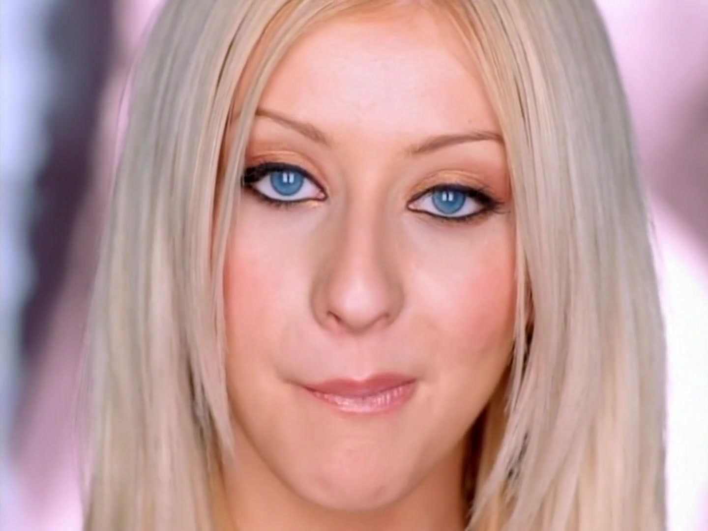 Christina_Aguilera_-_Por_Siempre_Tu_084.jpg Christina_Aguilera_-_Por_Siempre_Tu_084.jpg