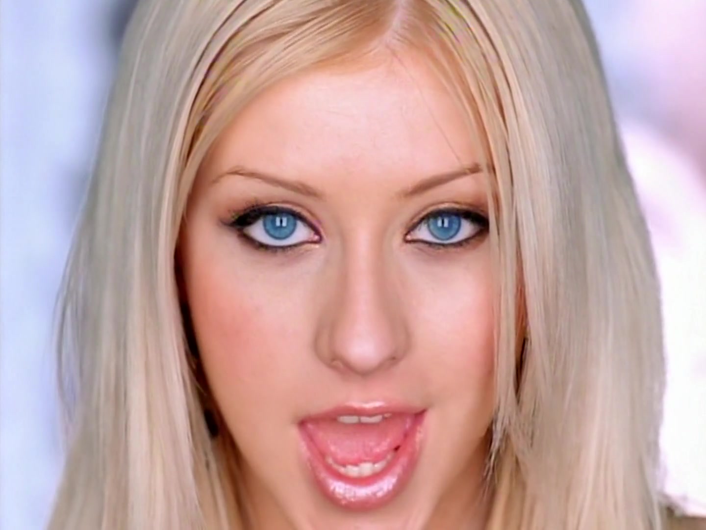 Christina_Aguilera_-_Por_Siempre_Tu_148.jpg Christina_Aguilera_-_Por_Siempre_Tu_148.jpg