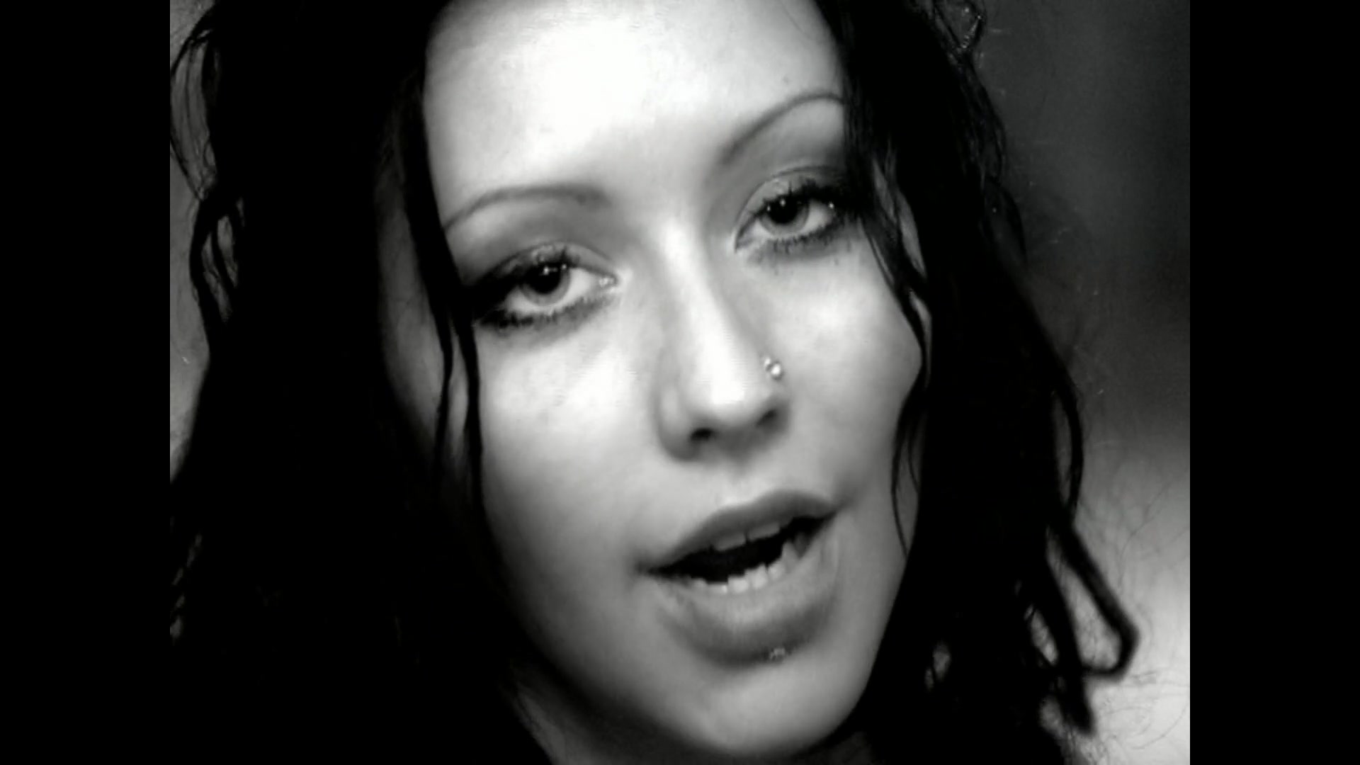 Christina_Aguilera_-_The_Voice_Within_5BVEVO_HD_1080p5D_008.jpg
