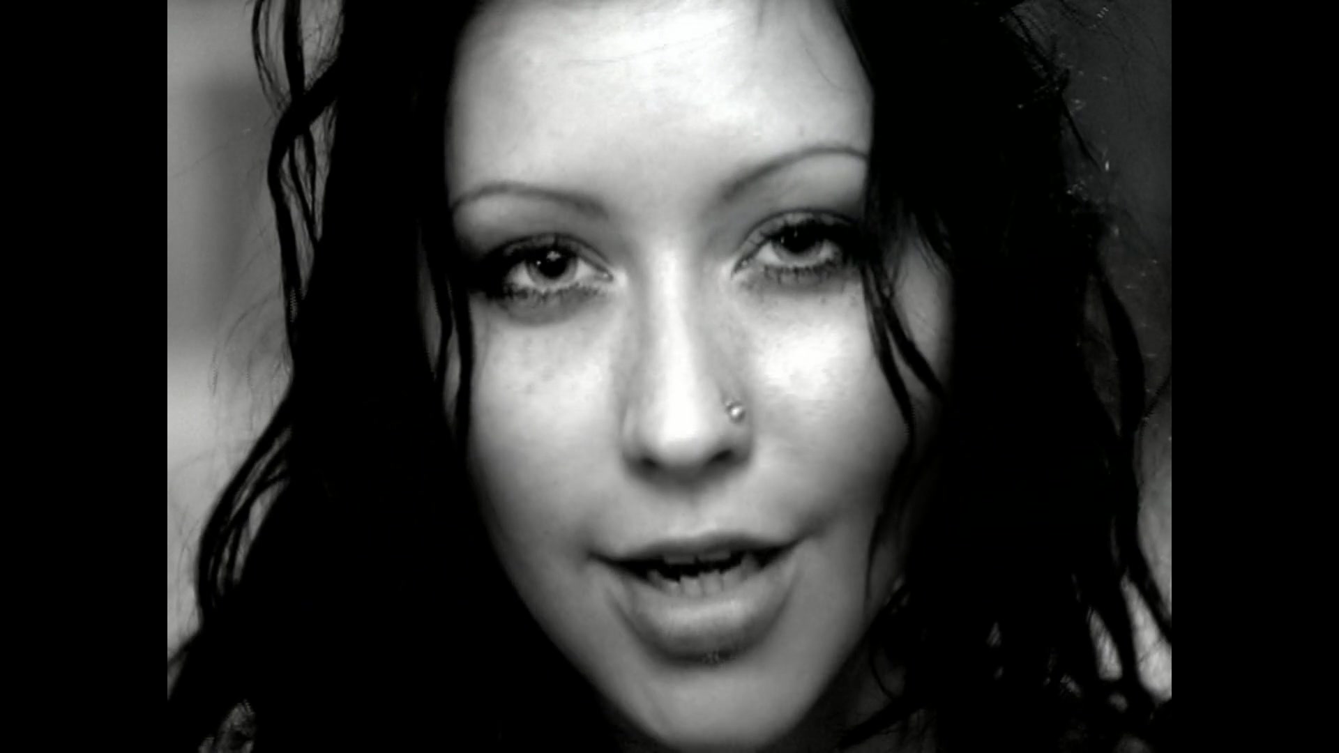 Christina_Aguilera_-_The_Voice_Within_5BVEVO_HD_1080p5D_014.jpg