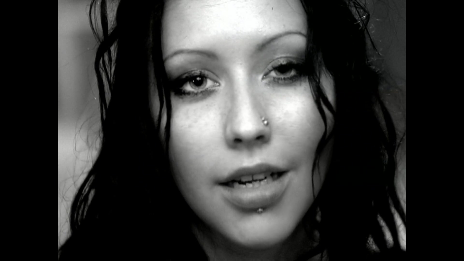 Christina_Aguilera_-_The_Voice_Within_5BVEVO_HD_1080p5D_015.jpg