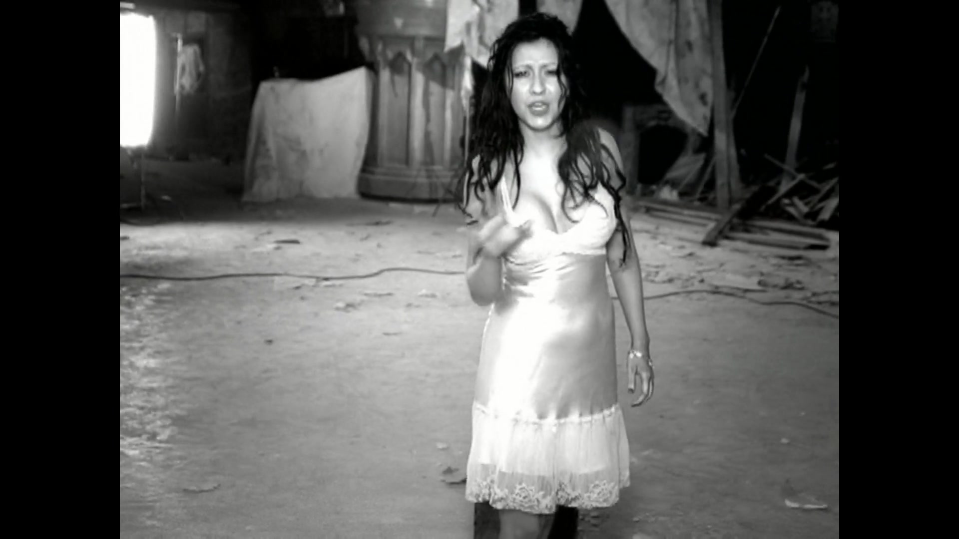 Christina_Aguilera_-_The_Voice_Within_5BVEVO_HD_1080p5D_065.jpg Christina_Aguilera_-_The_Voice_Within_5BVEVO_HD_1080p5D_065.jpg