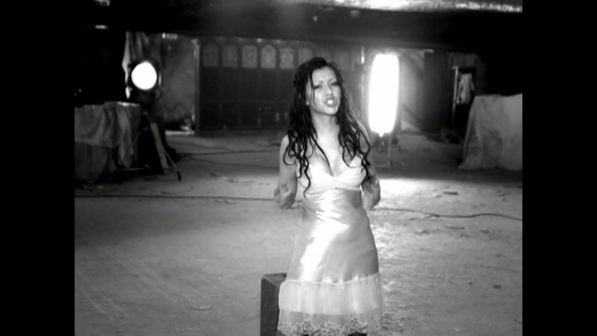 Christina_Aguilera_-_The_Voice_Within_5BVEVO_HD_1080p5D_069.jpg