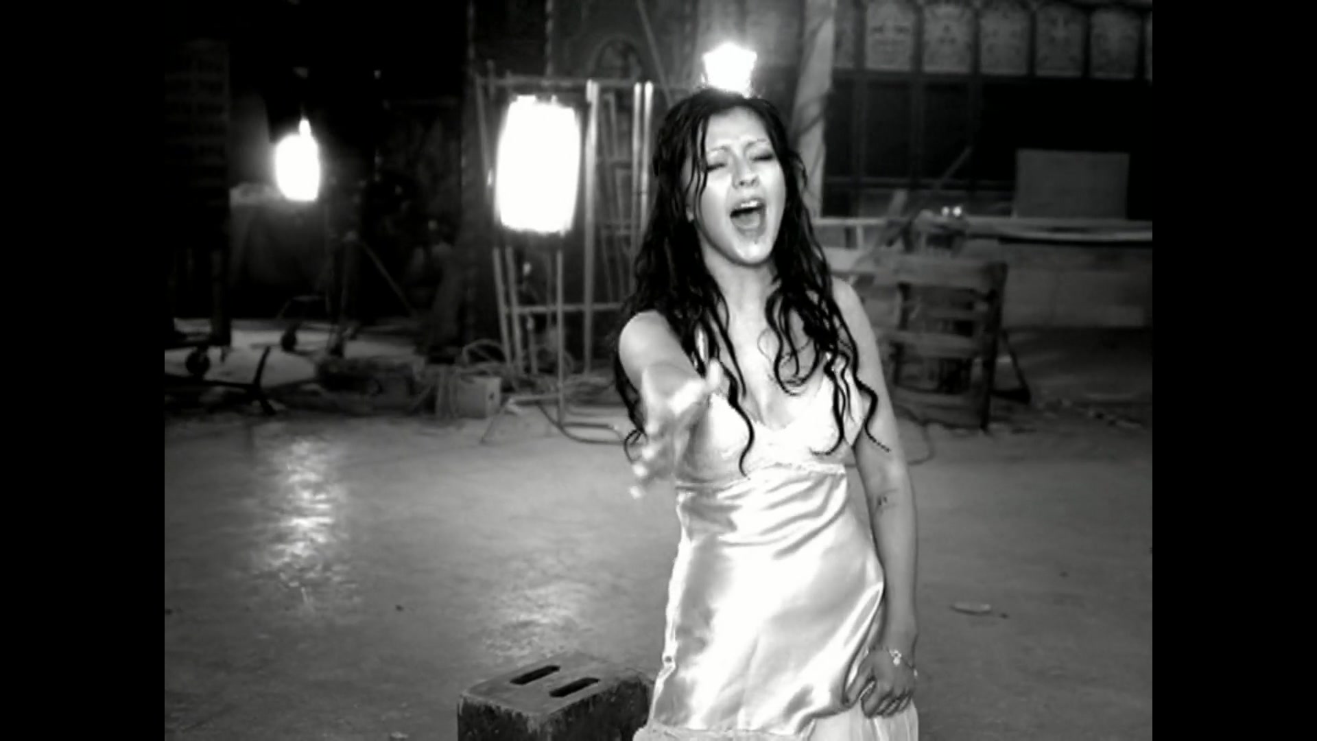 Christina_Aguilera_-_The_Voice_Within_5BVEVO_HD_1080p5D_086.jpg Christina_Aguilera_-_The_Voice_Within_5BVEVO_HD_1080p5D_086.jpg