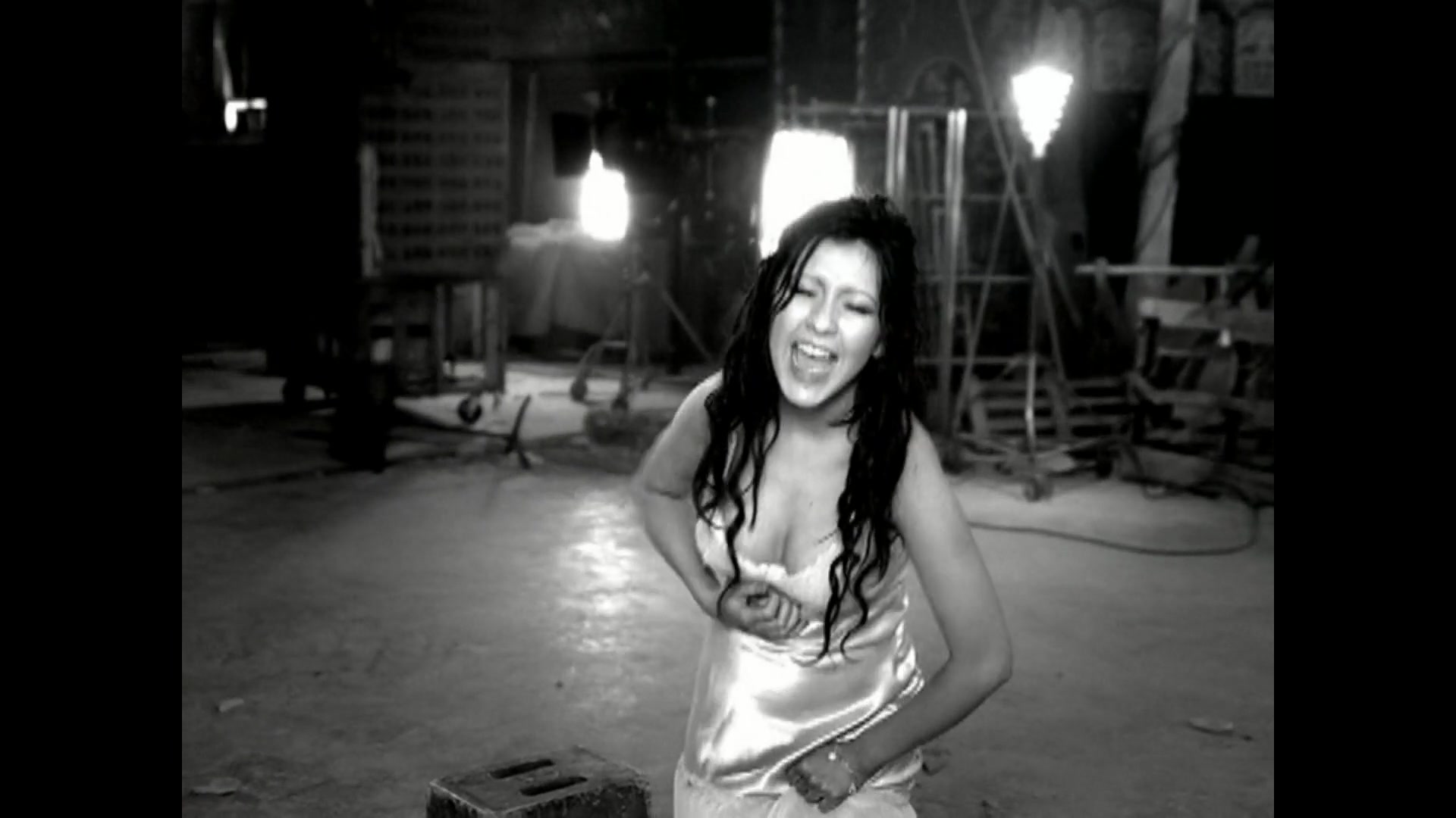 Christina_Aguilera_-_The_Voice_Within_5BVEVO_HD_1080p5D_087.jpg Christina_Aguilera_-_The_Voice_Within_5BVEVO_HD_1080p5D_087.jpg