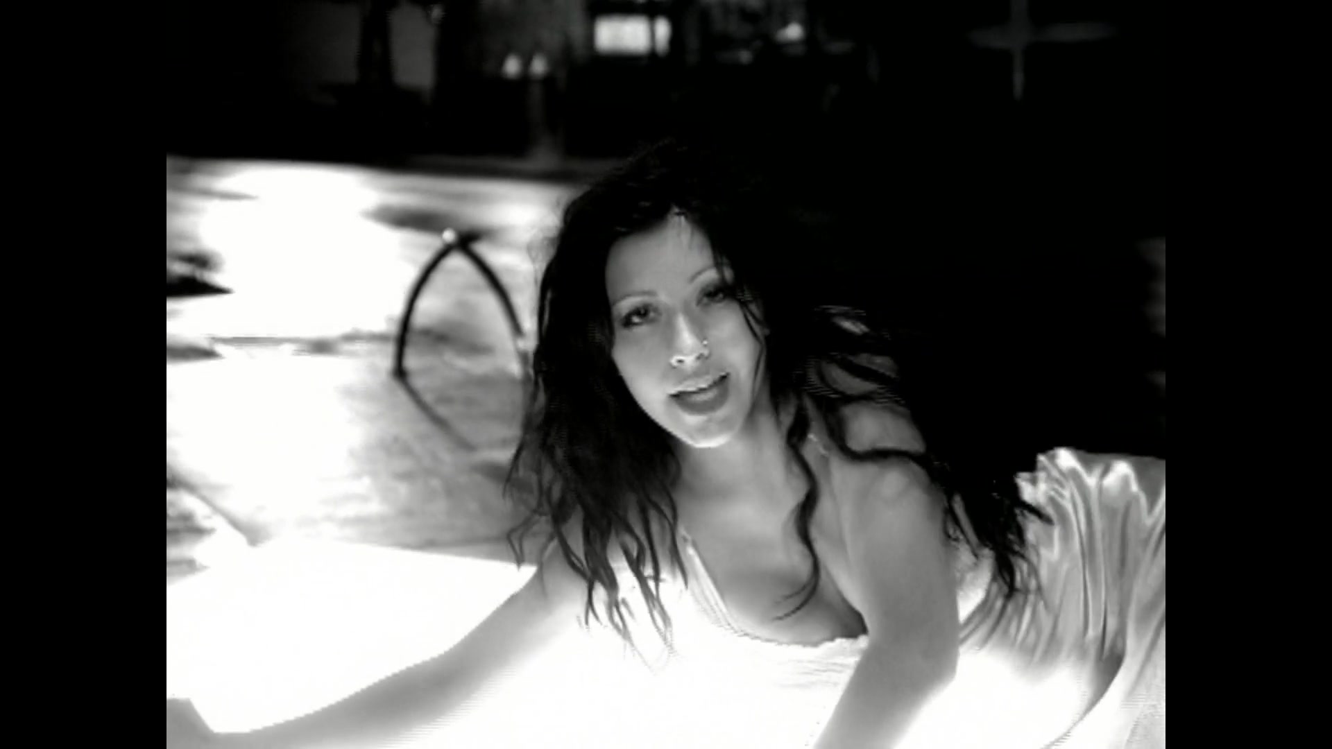 Christina_Aguilera_-_The_Voice_Within_5BVEVO_HD_1080p5D_121.jpg