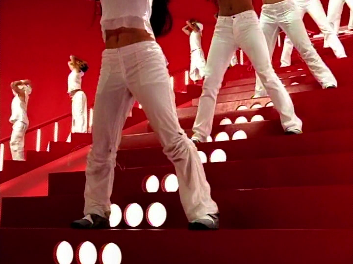 Christina_Aguilera_-_Ven_Conmigo_167.jpg Christina_Aguilera_-_Ven_Conmigo_167.jpg