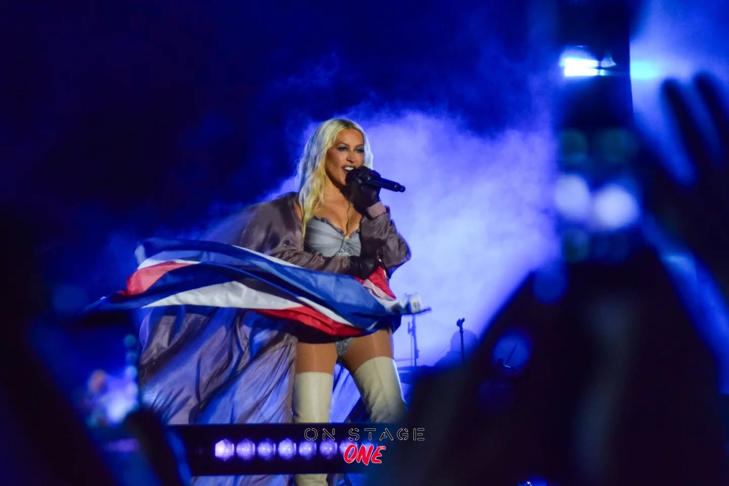 Christina_Aguilera_-_XtinaHQ_52222.jpg Christina_Aguilera_-_XtinaHQ_52222.jpg