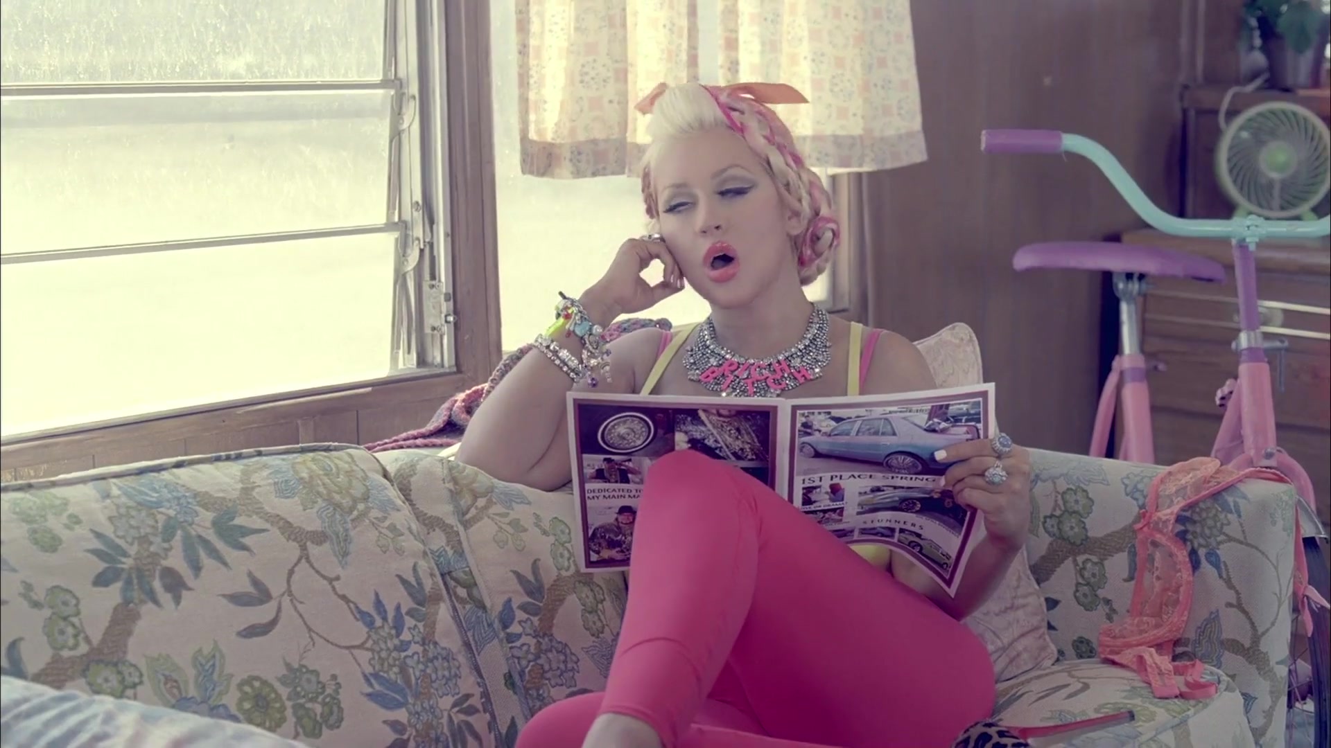 Christina_Aguilera_-_Your_Body_060.jpg Christina_Aguilera_-_Your_Body_060.jpg