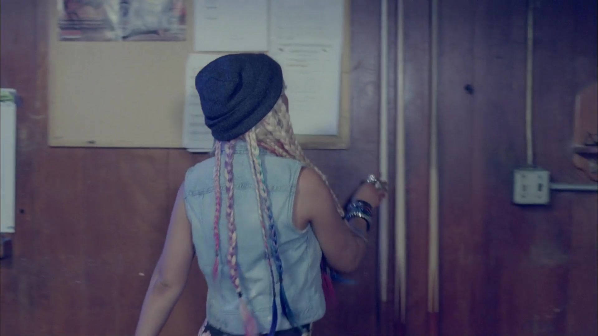 Christina_Aguilera_-_Your_Body_105.jpg Christina_Aguilera_-_Your_Body_105.jpg