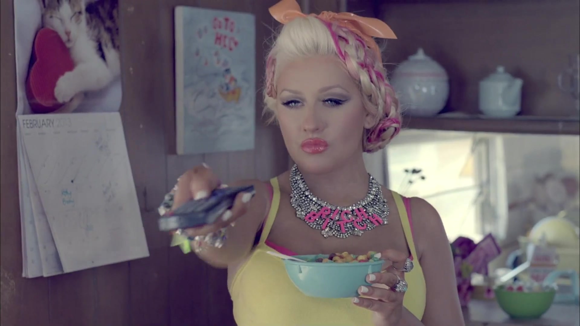 Christina_Aguilera_-_Your_Body_211.jpg Christina_Aguilera_-_Your_Body_211.jpg