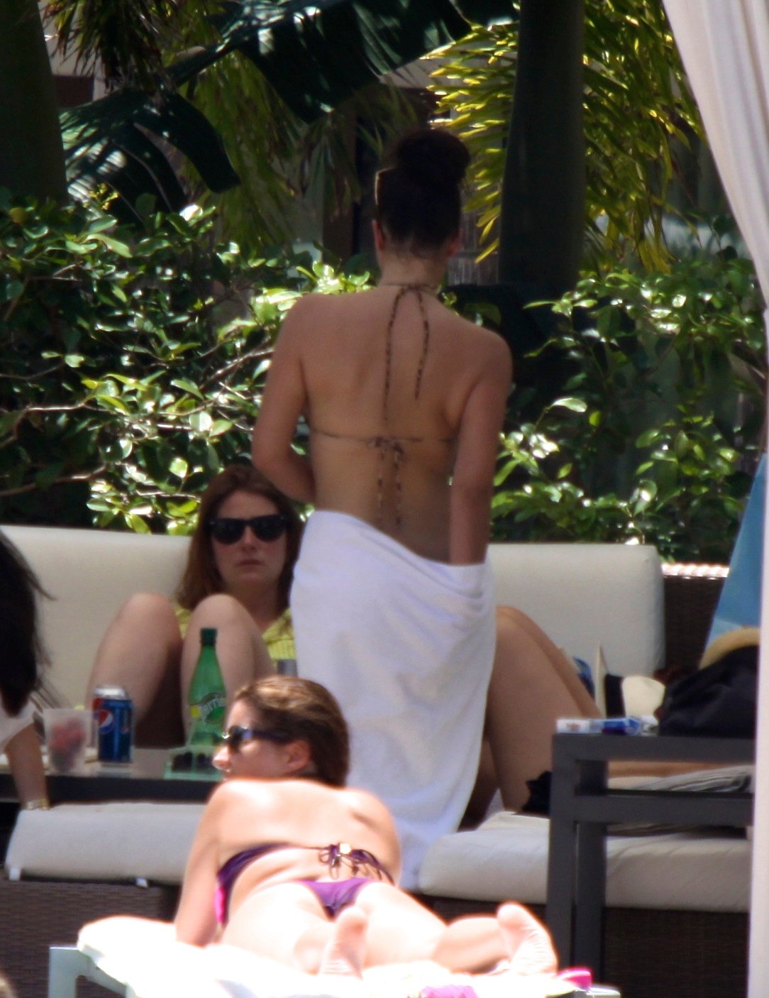 Christina_Aguilera_and_Kim_Kardashian_lounge_by_the_pool_for_a_friends_bachelor_party_at_the_Fountainebleau_in_Miami_-_June_12_-_Christina_Aguilera_Daily_00123.jpg Christina_Aguilera_and_Kim_Kardashian_lounge_by_the_pool_for_a_friends_bachelor_party_at_the_Fountainebleau_in_Miami_-_June_12_-_Christina_Aguilera_Daily_00123.jpg