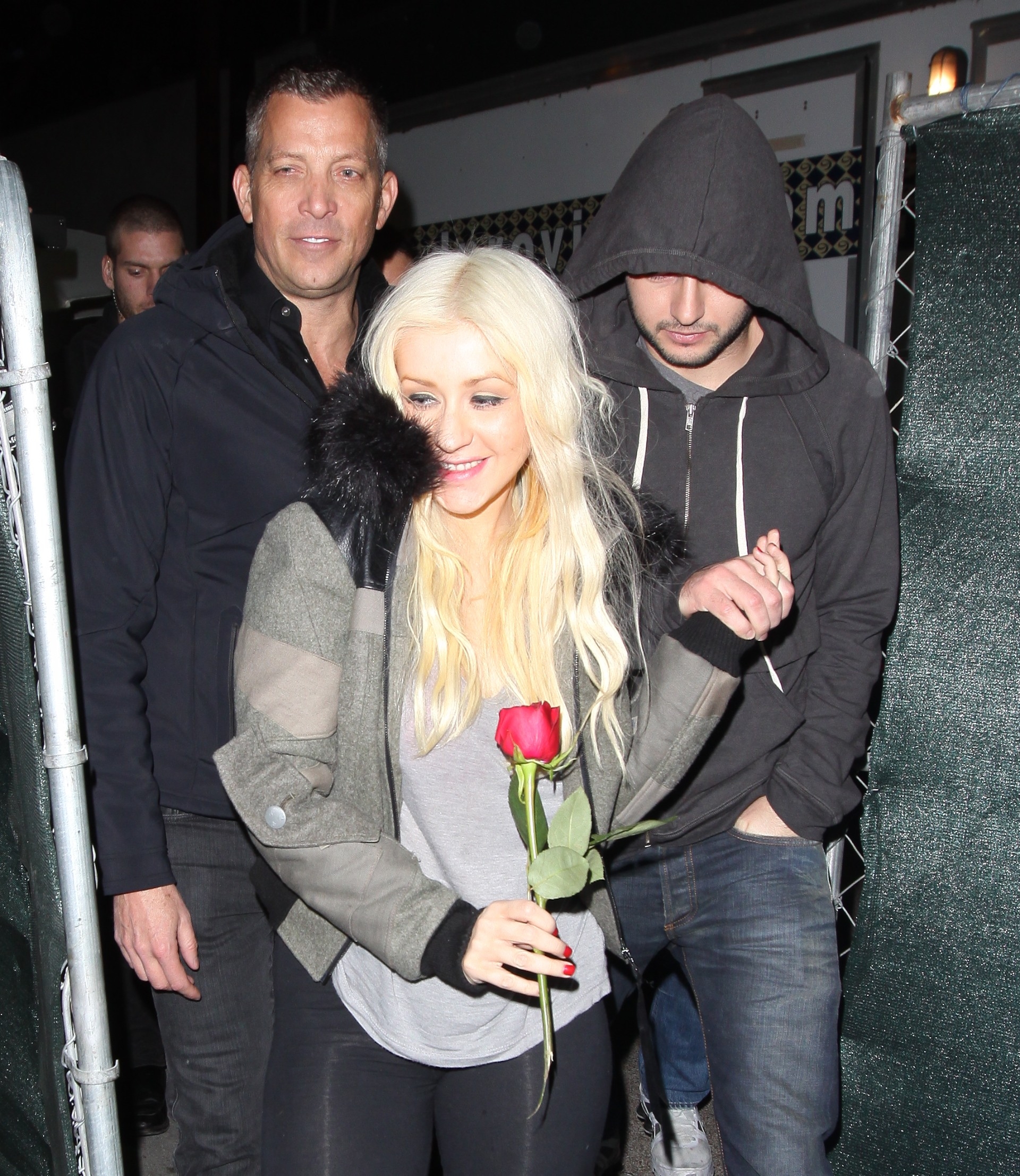 Christina_leaving_party_at_the_Abbey_in_LA_-_November_24_-_Christina_Aguilera_Daily_0012.jpg