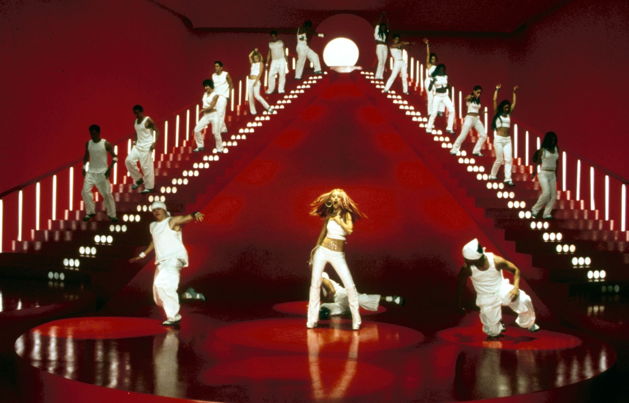 Come_On_Over_Set_-_0025_.jpg Come_On_Over_Set_-_0025_.jpg