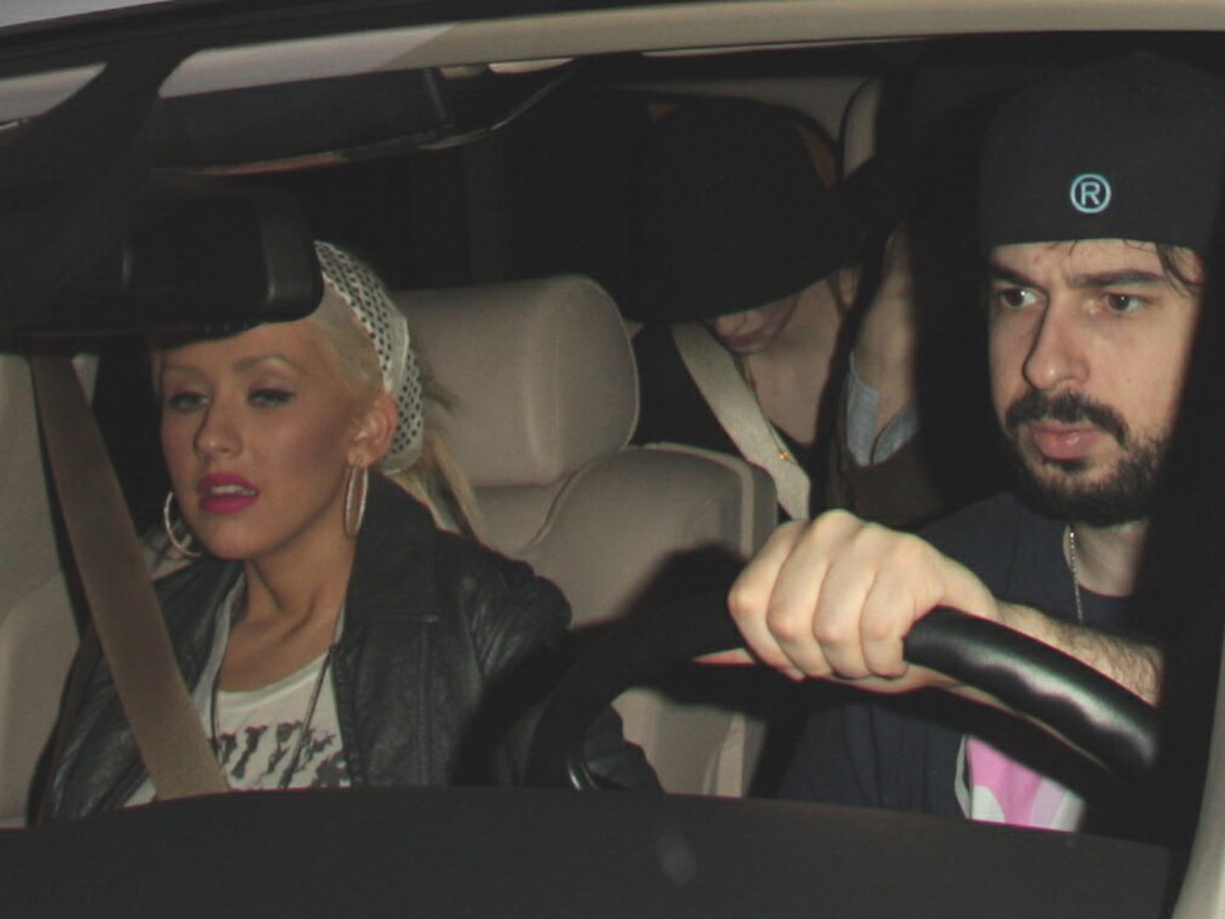 Crown_Bar_Nightclub_-__Christina_Aguilera_Daily_1.jpg Crown_Bar_Nightclub_-__Christina_Aguilera_Daily_1.jpg