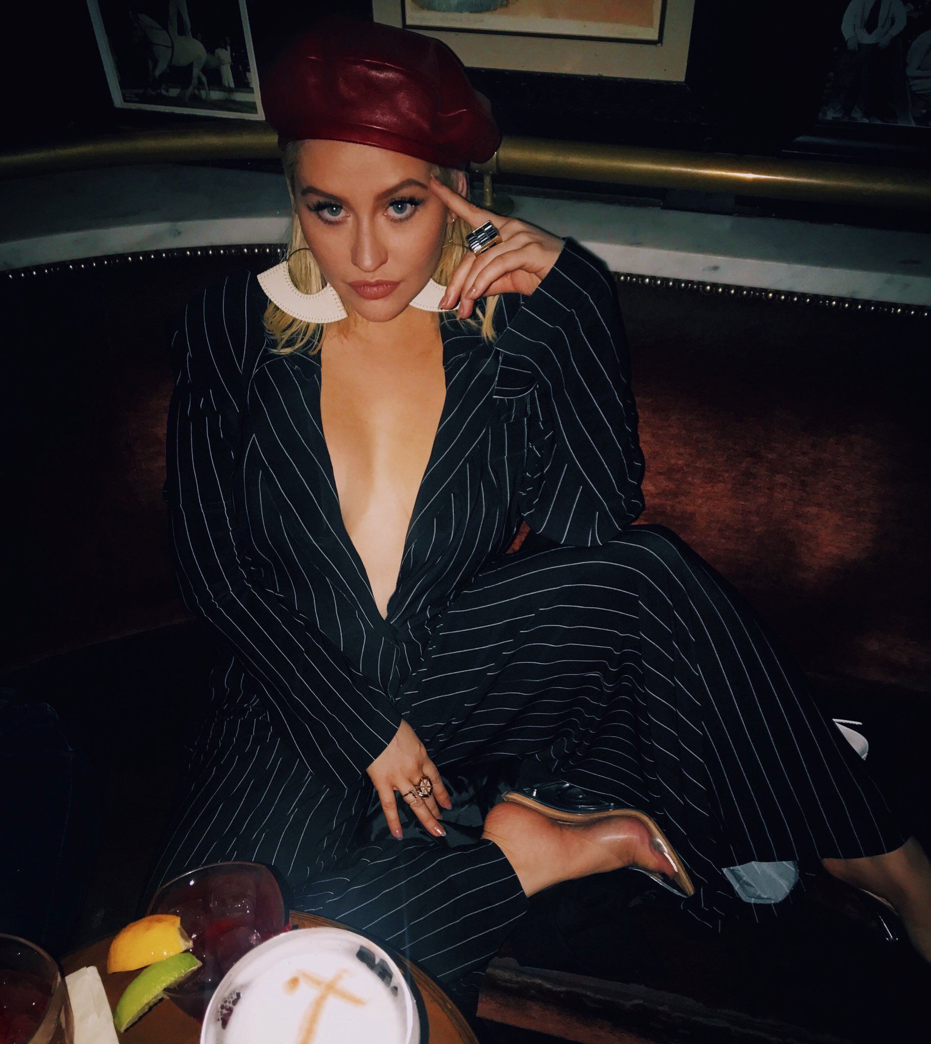 DUawFSPXUAI_rzt-orig.jpg DUawFSPXUAI_rzt-orig.jpg