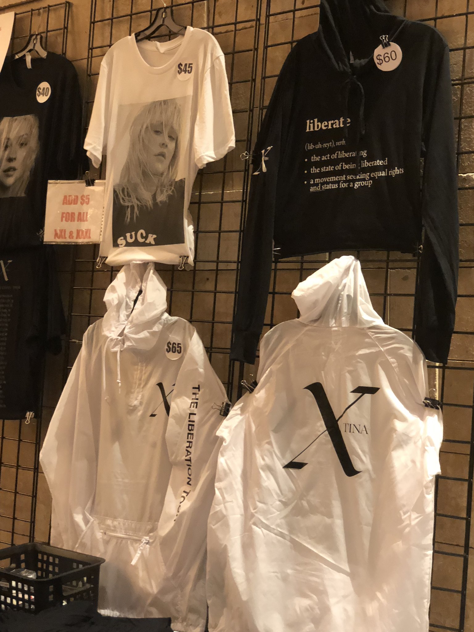 Dn-dgYWXoAYAZqS-orig.jpg Dn-dgYWXoAYAZqS-orig.jpg