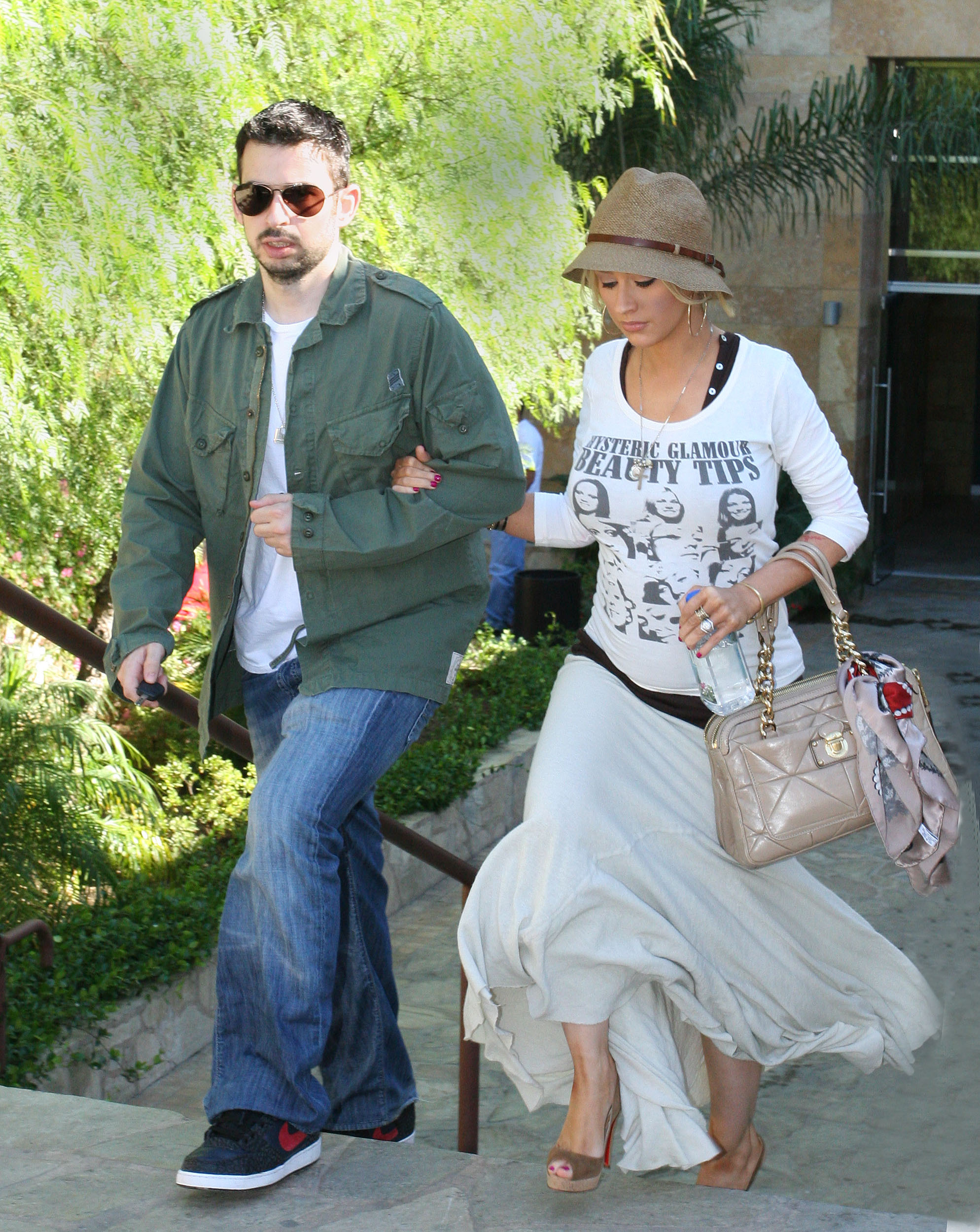 FAM0001371347F.jpg FAM0001371347F.jpg