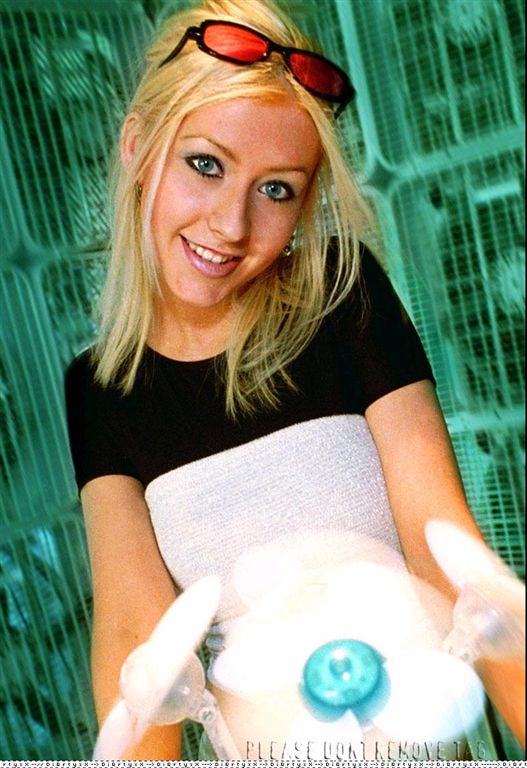 H_0BhEJxwRE.jpg H_0BhEJxwRE.jpg