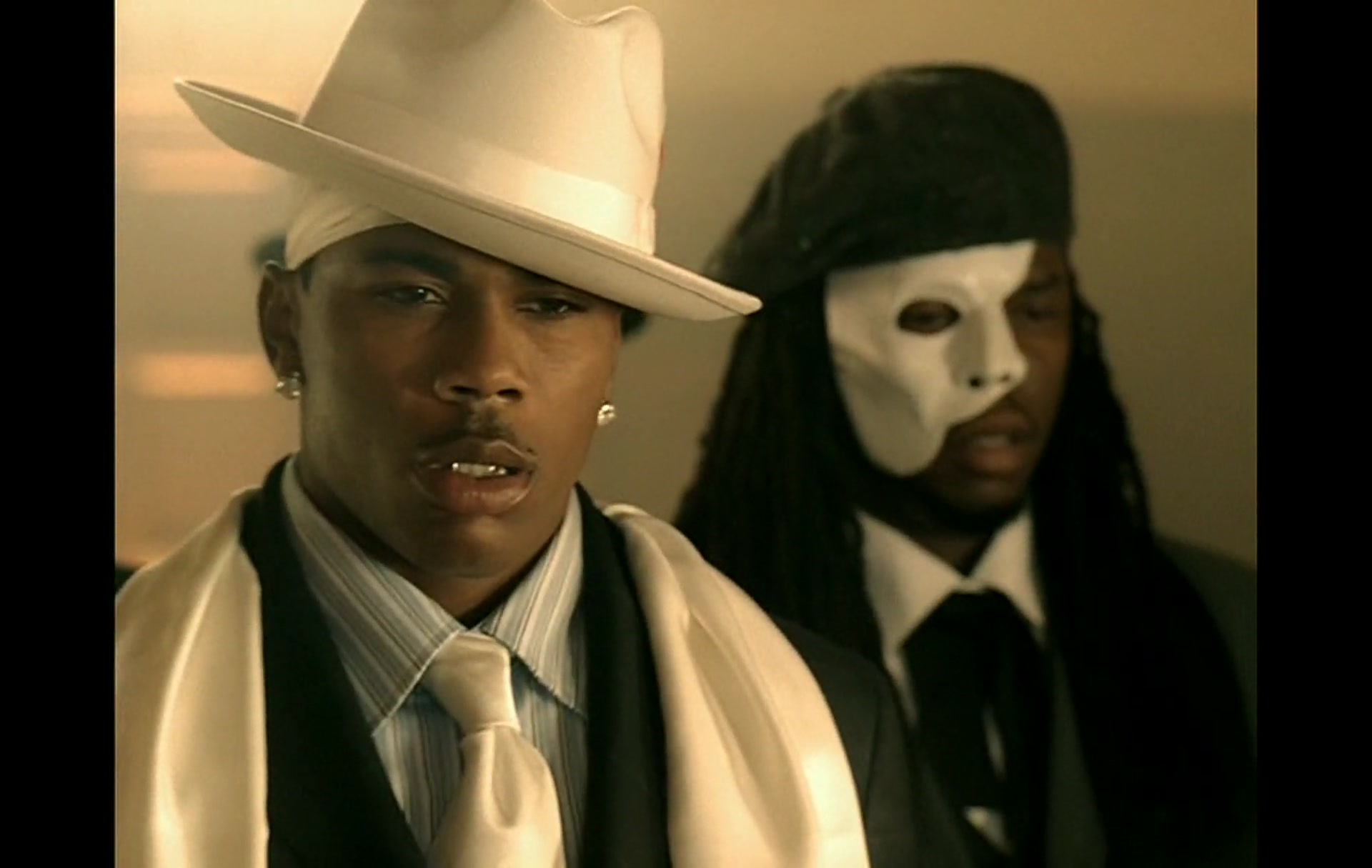 Nelly_-_Tilt_Ya_Head_Back_018.jpg Nelly_-_Tilt_Ya_Head_Back_018.jpg