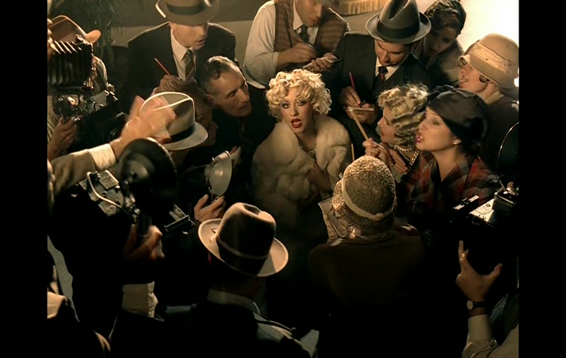 Nelly_-_Tilt_Ya_Head_Back_026.jpg Nelly_-_Tilt_Ya_Head_Back_026.jpg