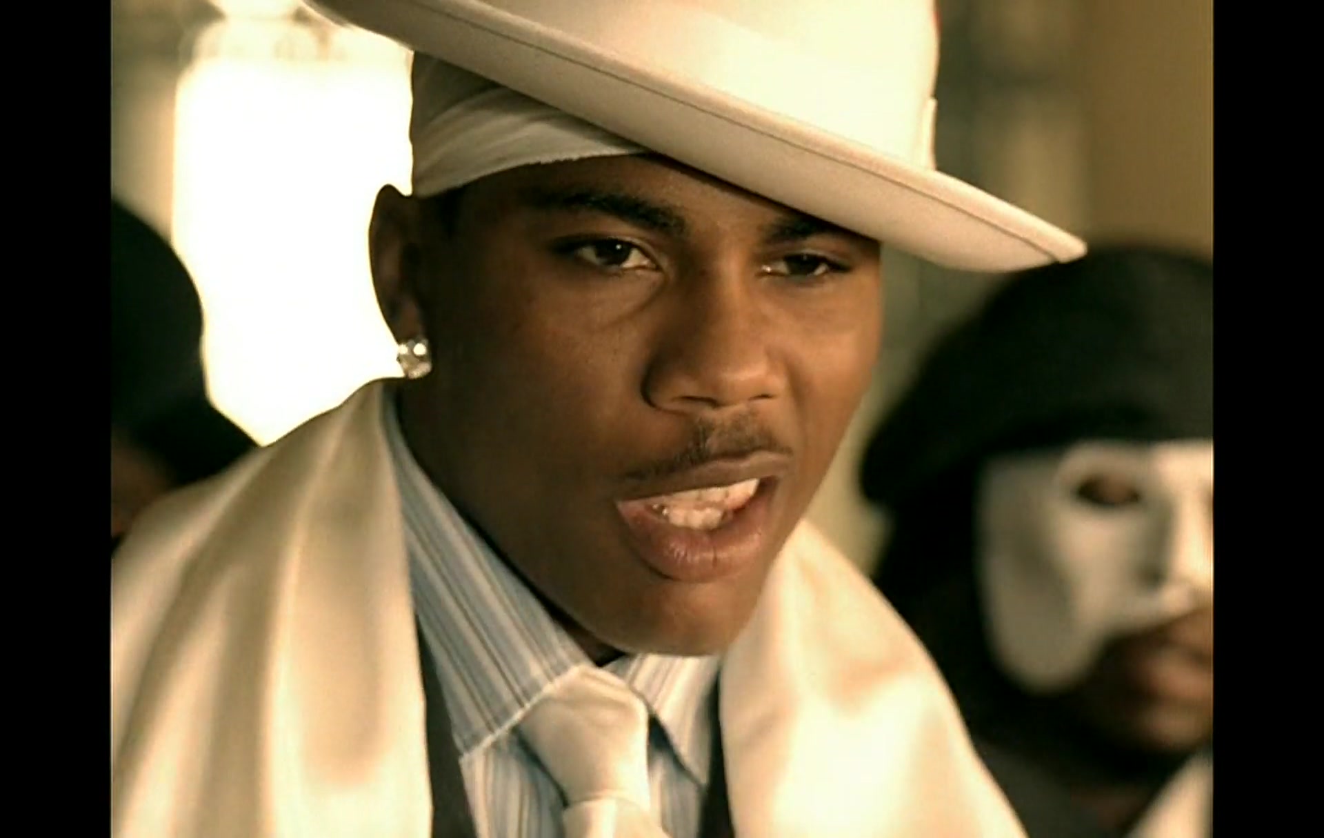 Nelly_-_Tilt_Ya_Head_Back_029.jpg Nelly_-_Tilt_Ya_Head_Back_029.jpg