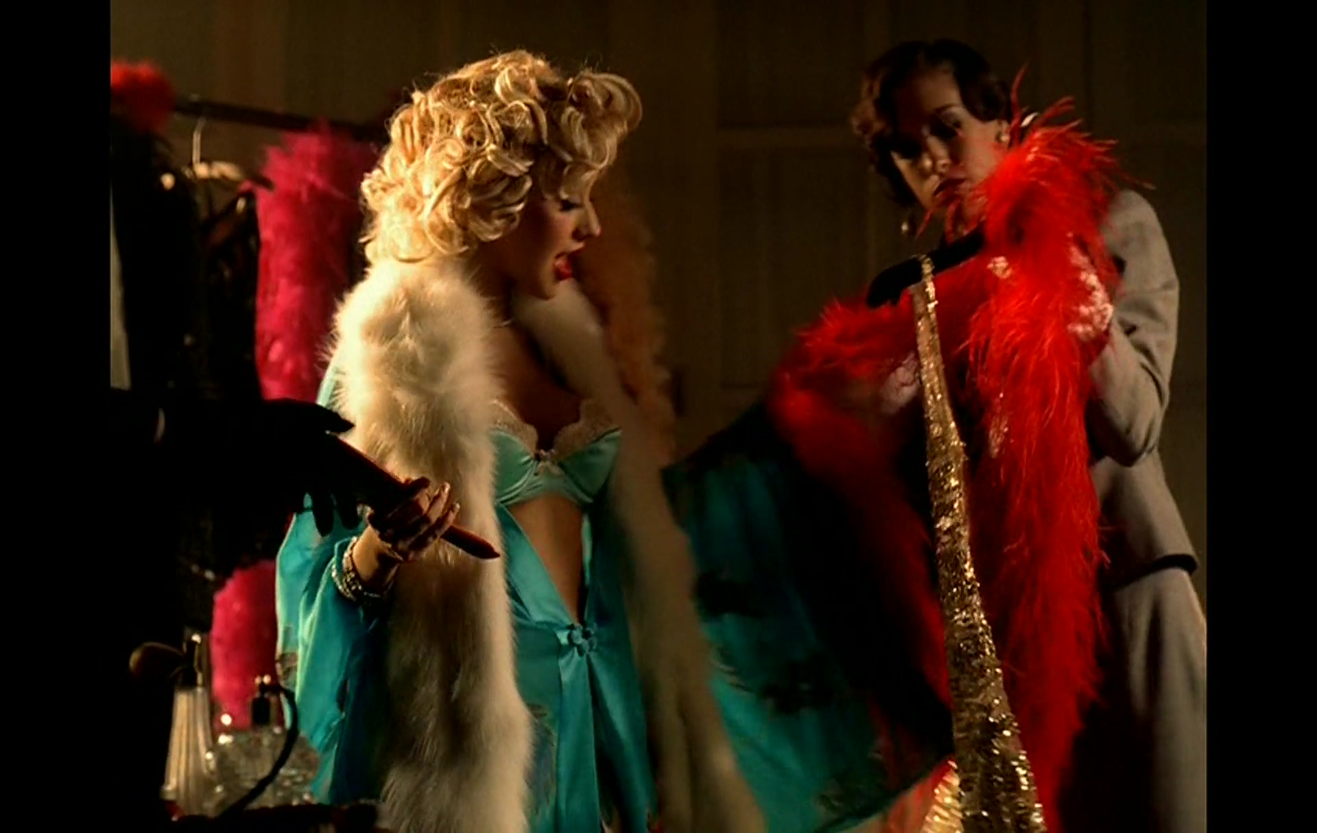 Nelly_-_Tilt_Ya_Head_Back_084.jpg Nelly_-_Tilt_Ya_Head_Back_084.jpg