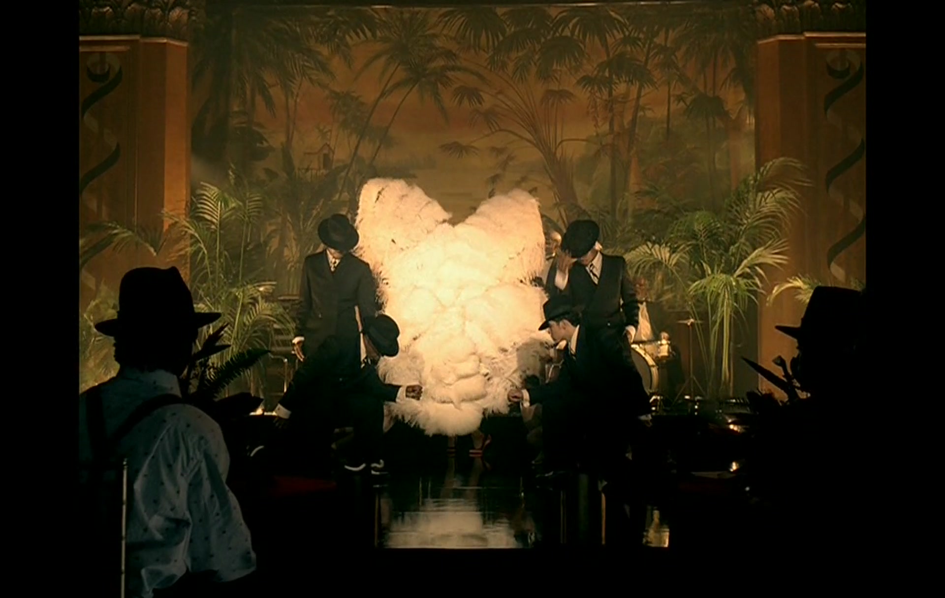 Nelly_-_Tilt_Ya_Head_Back_086.jpg Nelly_-_Tilt_Ya_Head_Back_086.jpg