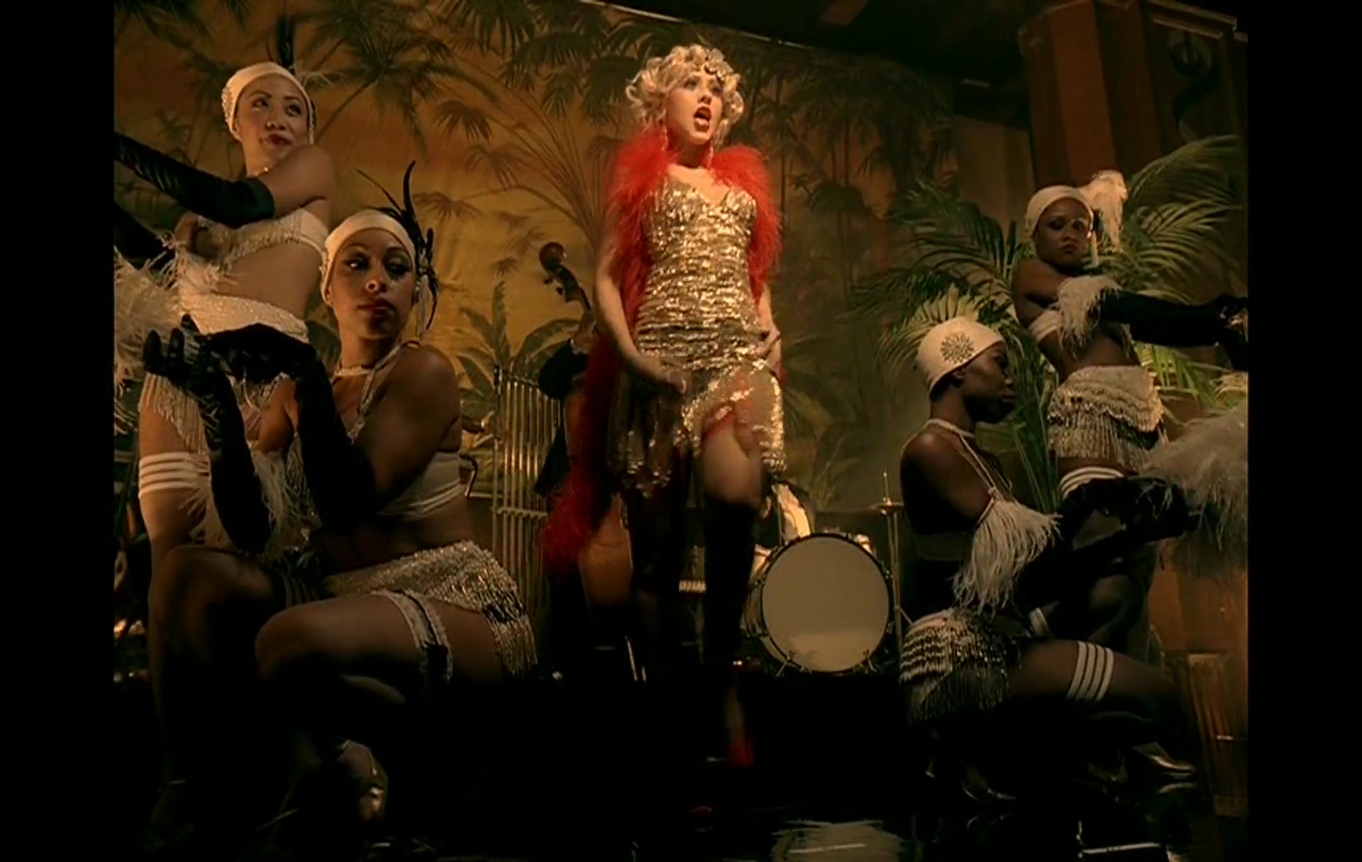 Nelly_-_Tilt_Ya_Head_Back_090.jpg Nelly_-_Tilt_Ya_Head_Back_090.jpg