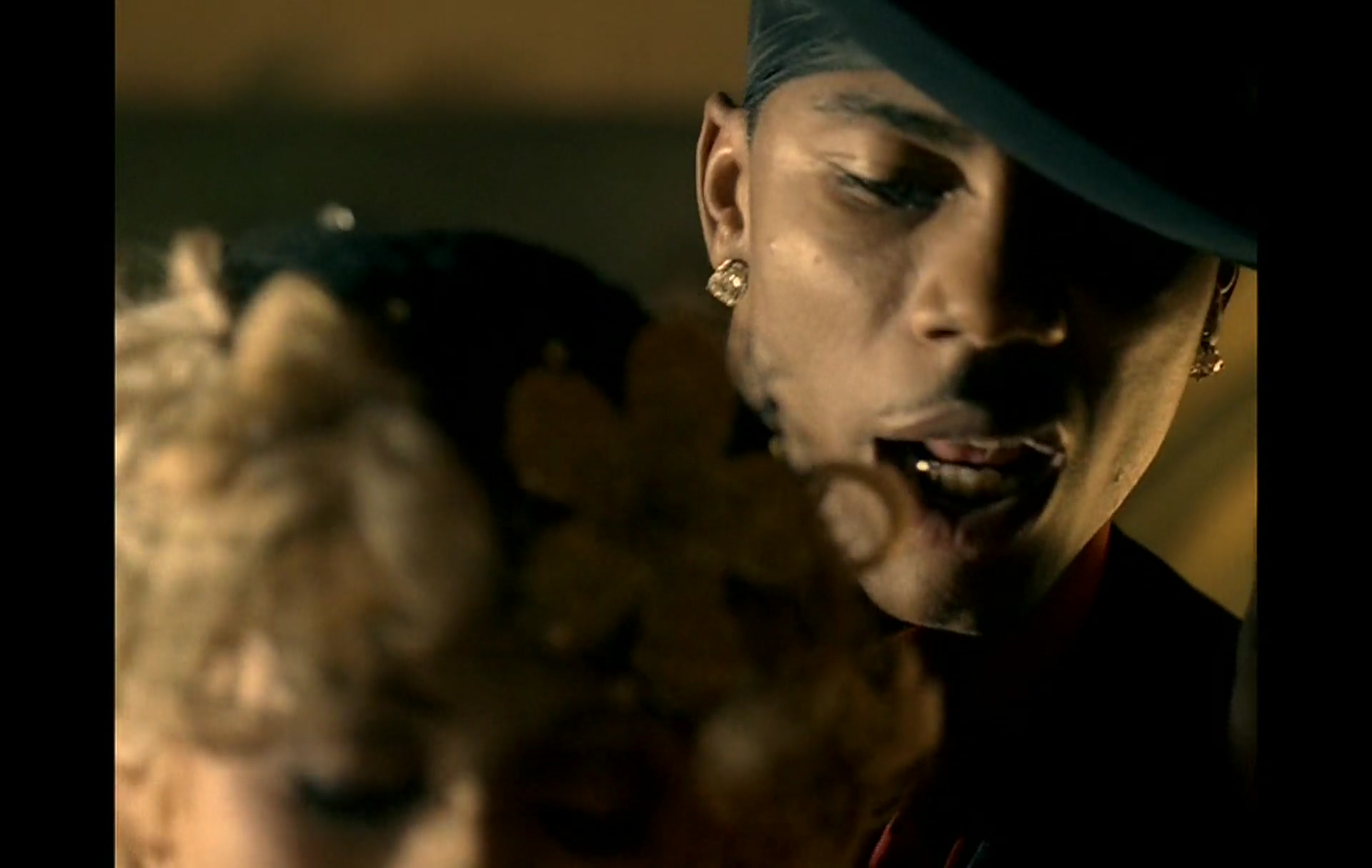 Nelly_-_Tilt_Ya_Head_Back_106.jpg Nelly_-_Tilt_Ya_Head_Back_106.jpg