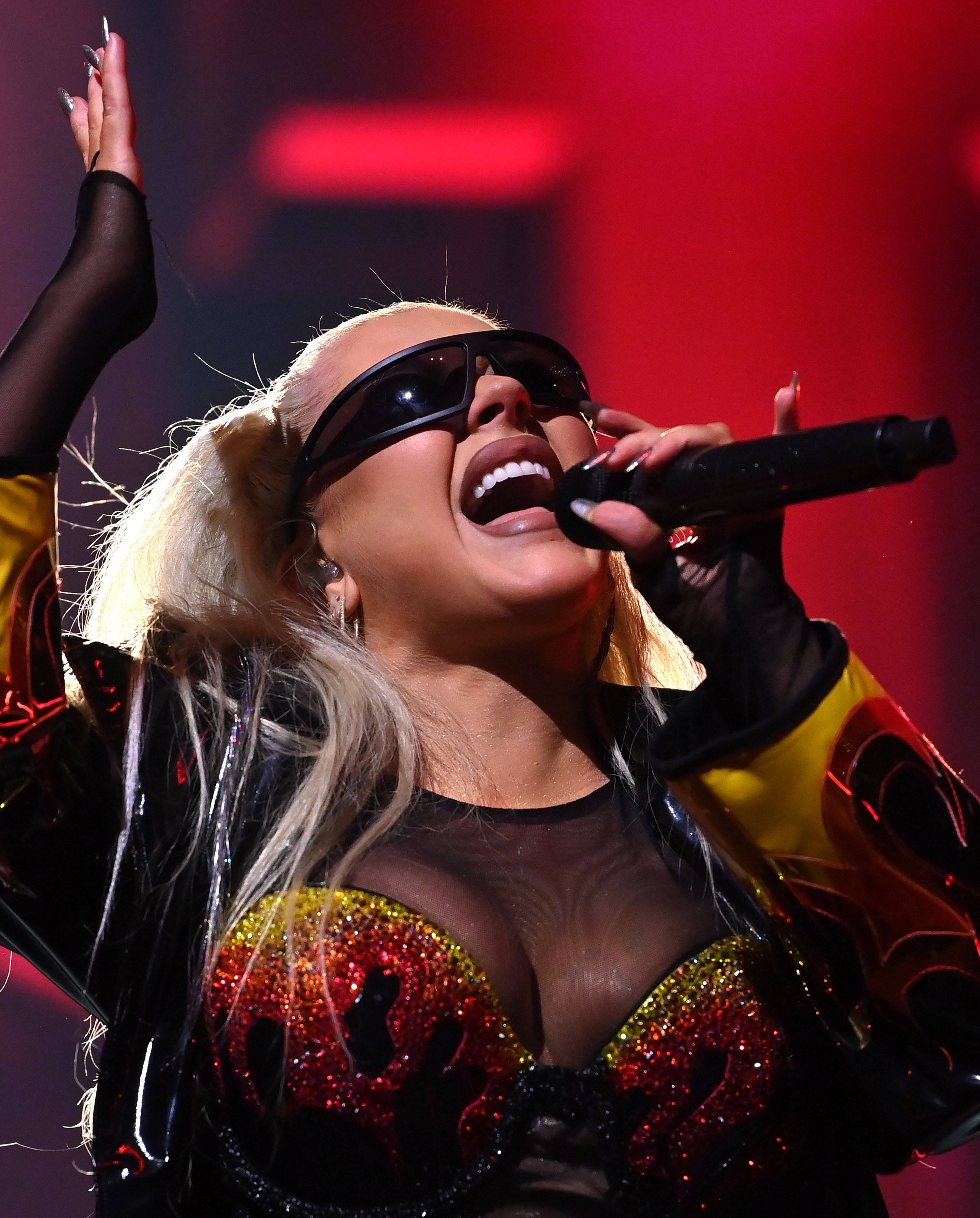 O2_Arena_in_London_-_August_5_-_00029_XtinaDaily.jpg O2_Arena_in_London_-_August_5_-_00029_XtinaDaily.jpg