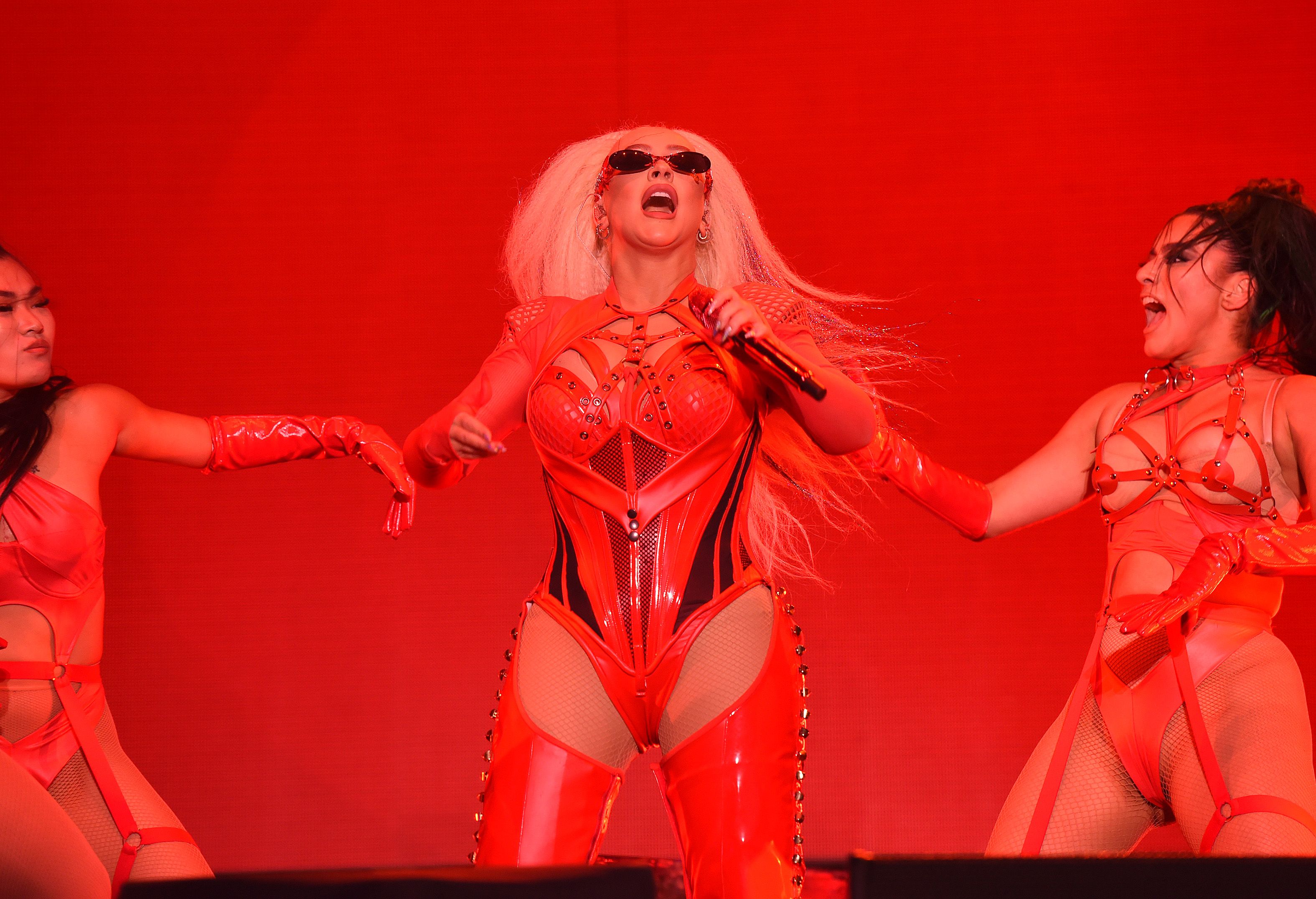 Red_Christina_Aguilera_LA_Pride_2022_-_Xtina_Daily_0179.jpg Red_Christina_Aguilera_LA_Pride_2022_-_Xtina_Daily_0179.jpg