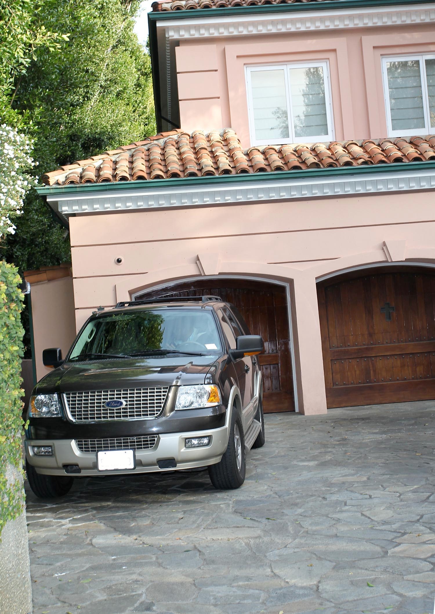 Sheriff_s_department_-_Christina_Aguilera_Daily_038.jpg Sheriff_s_department_-_Christina_Aguilera_Daily_038.jpg